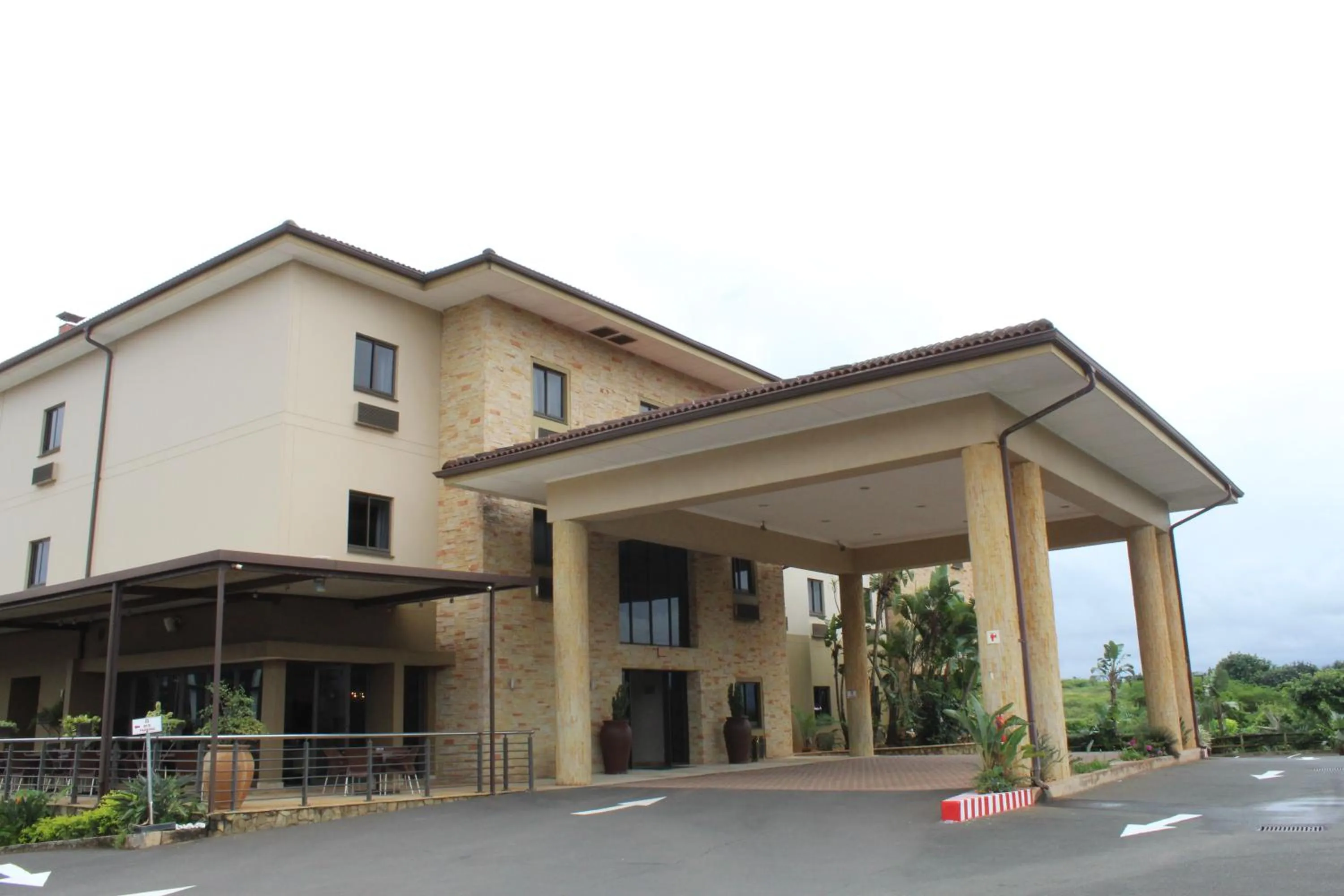 Property building in Hampshire Hotel - Ballito