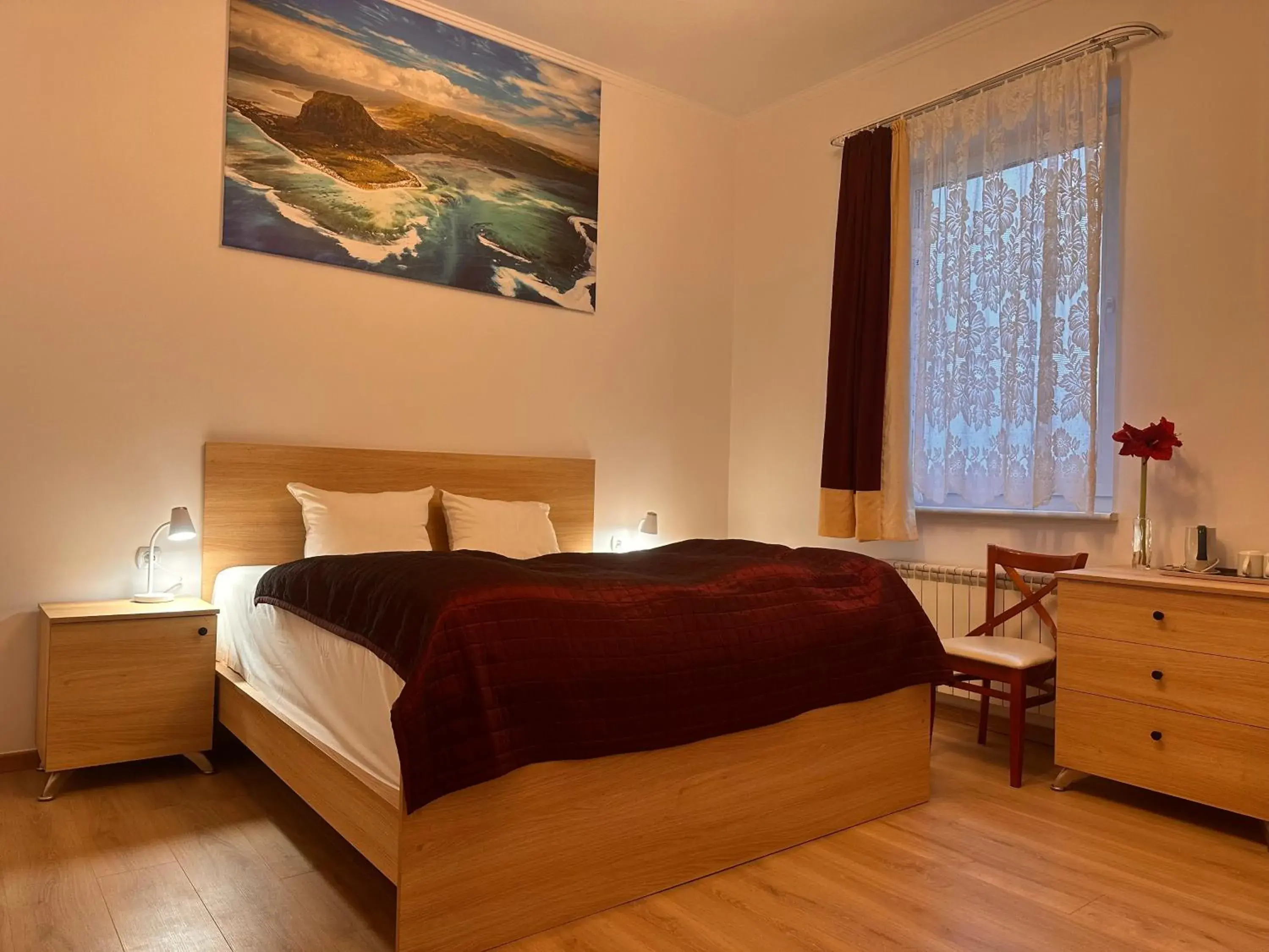 Deluxe Double Room with Bath in Hotel Granada Deluxe Double Room with Bath in Hotel Granada