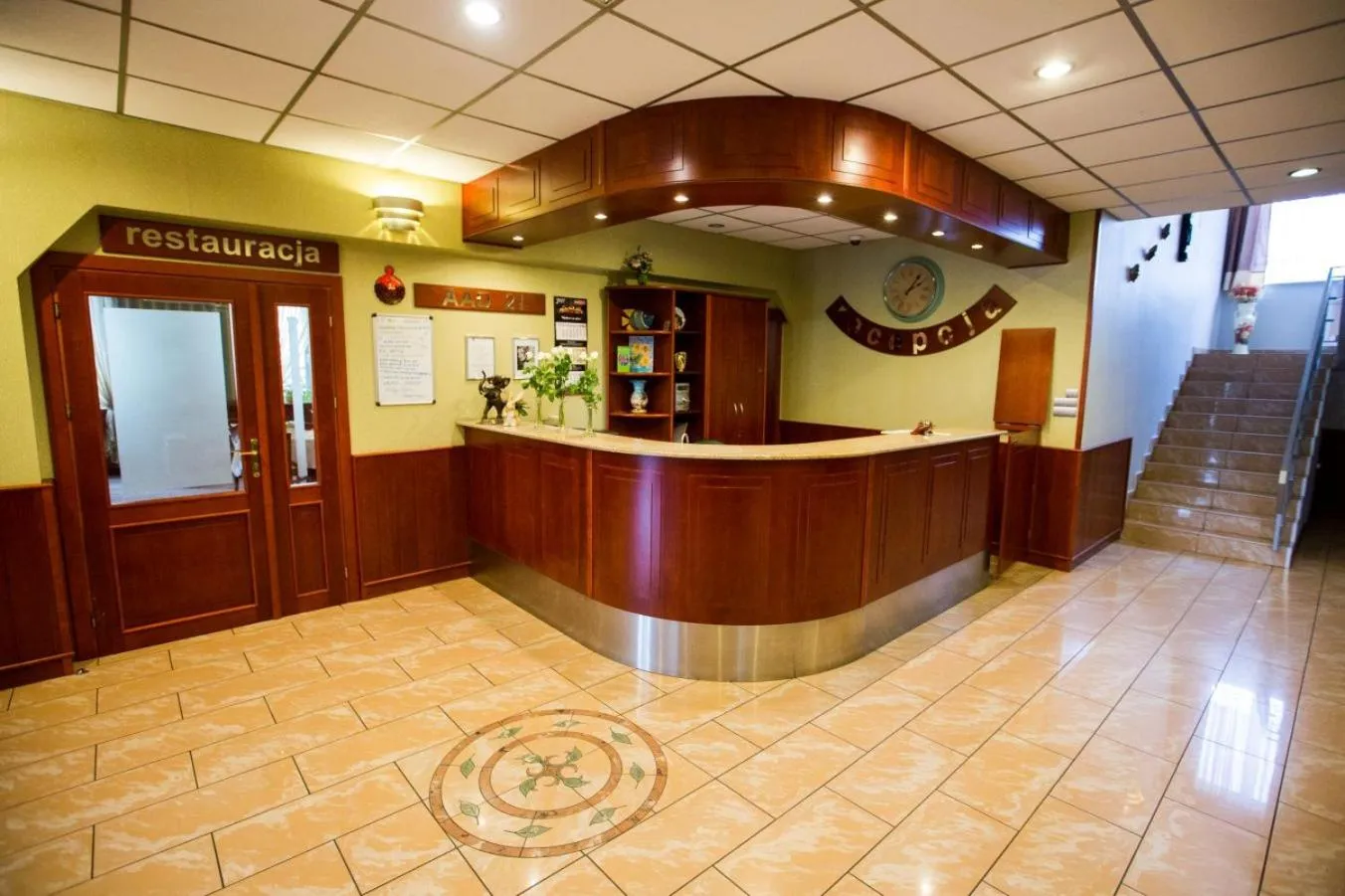 People in Hotel Granada