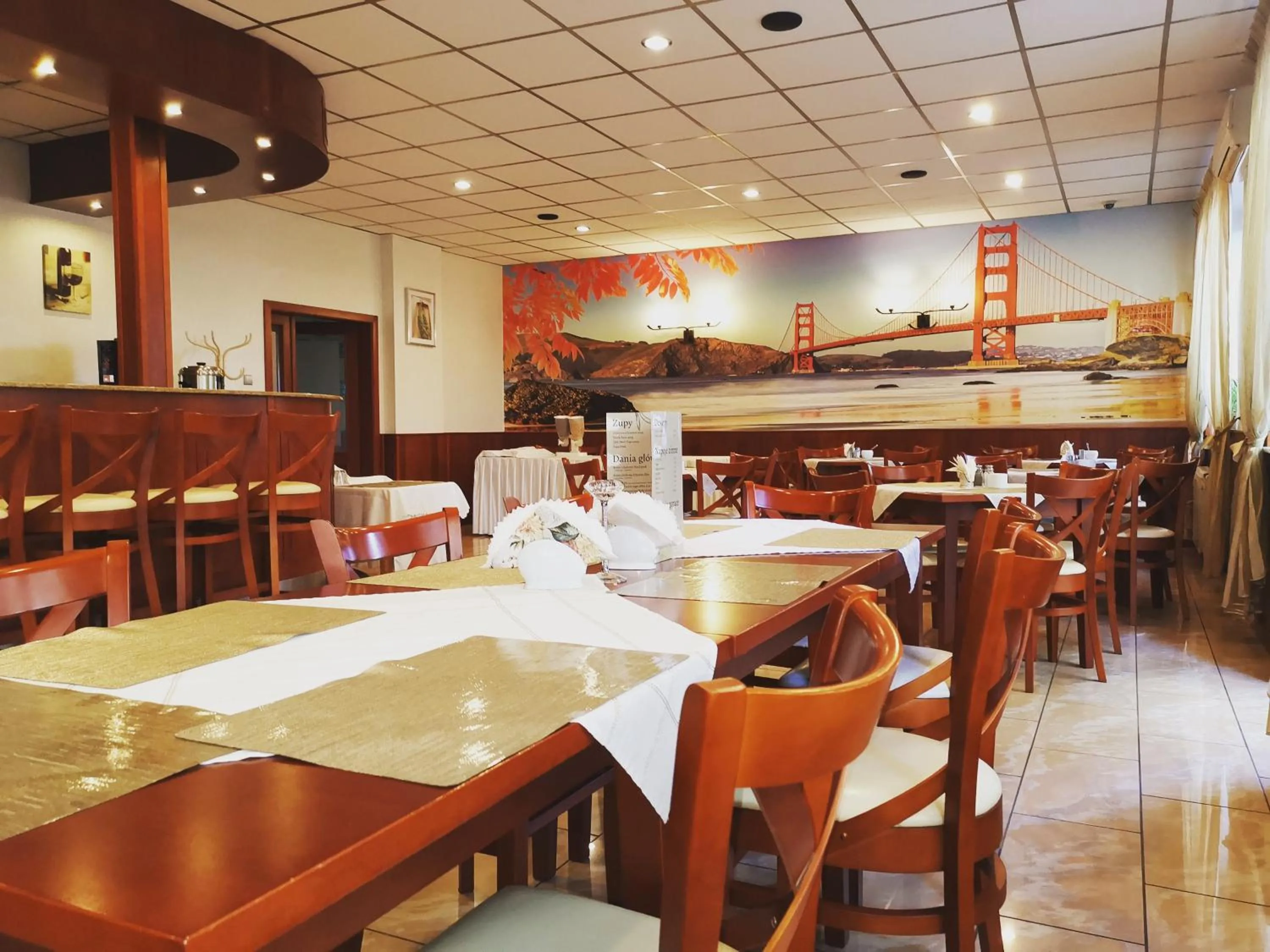 Restaurant/places to eat in Hotel Granada