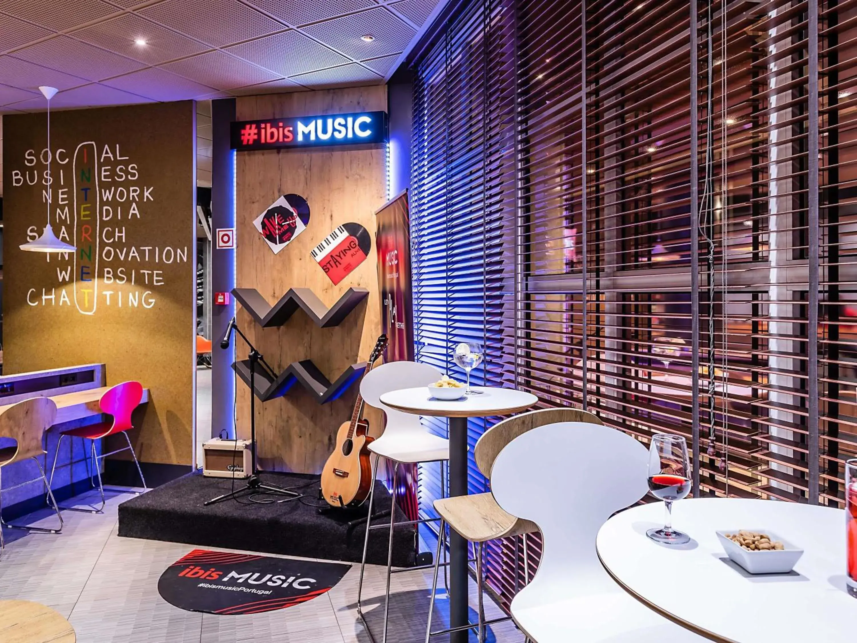 Property building in Hotel ibis Porto Gaia Property building in Hotel ibis Porto Gaia