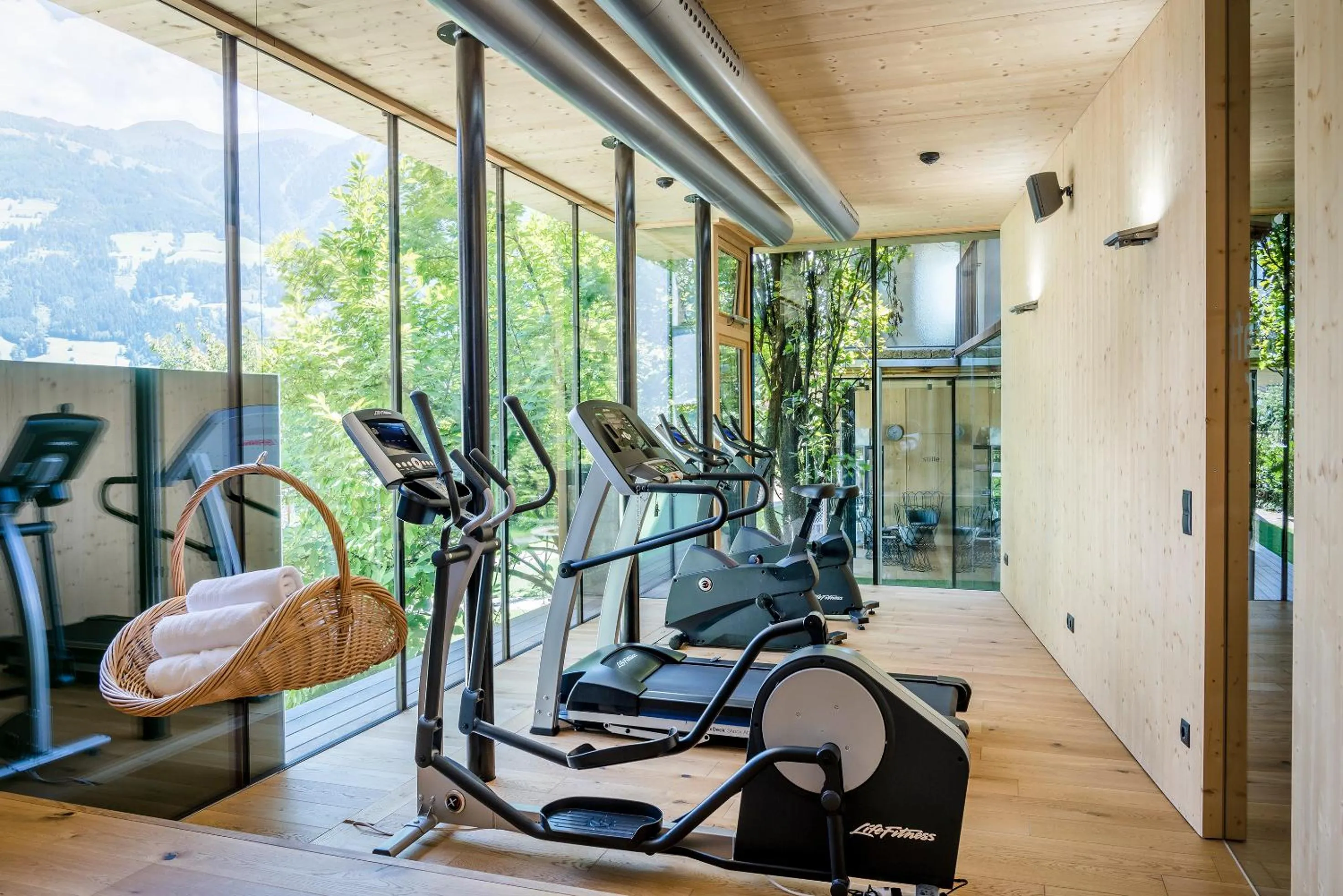 Spa and wellness centre/facilities in Gartenhotel Crystal - 4 Sterne Superior
