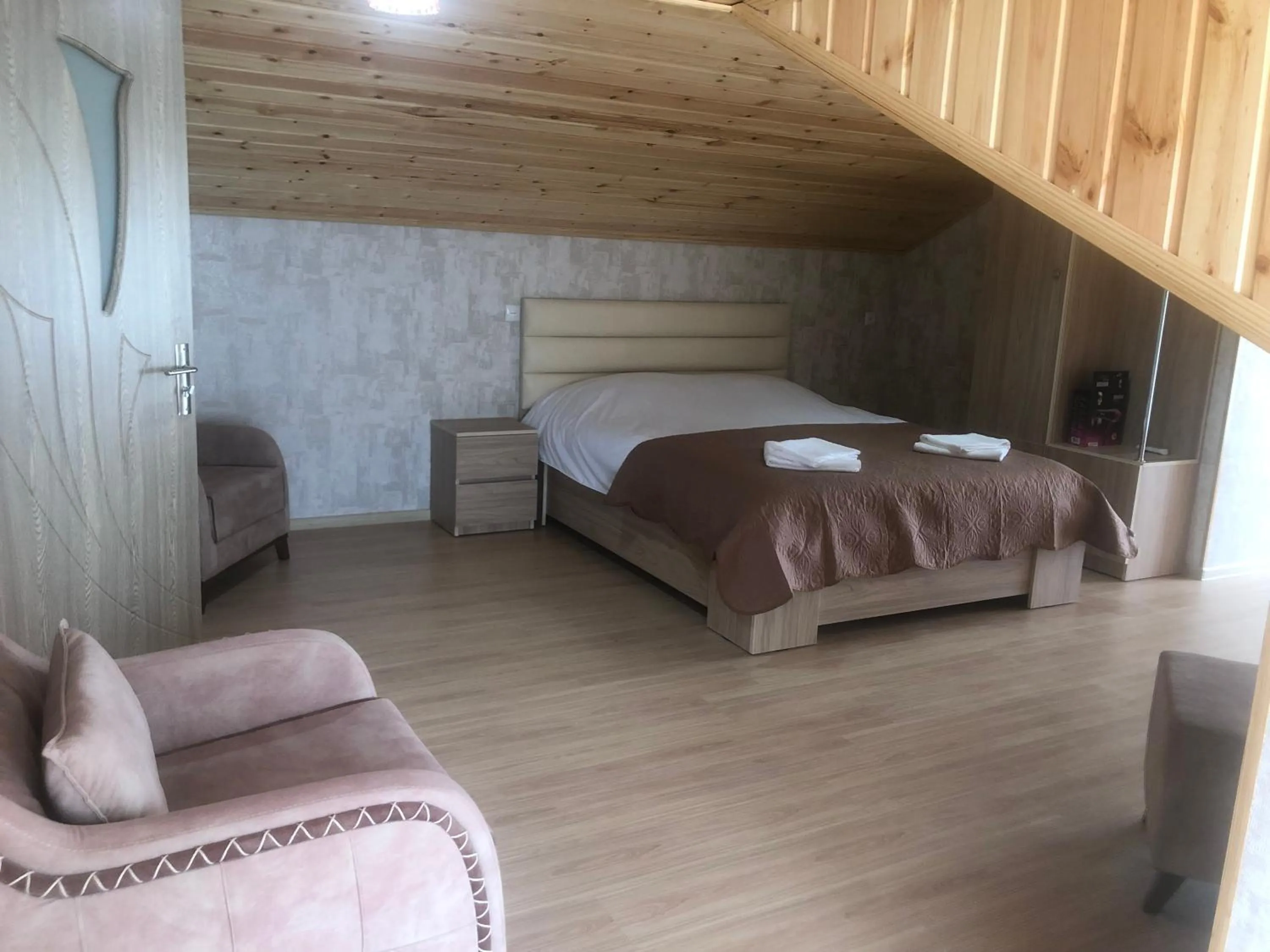 Bedroom, Bed in Light House Old City