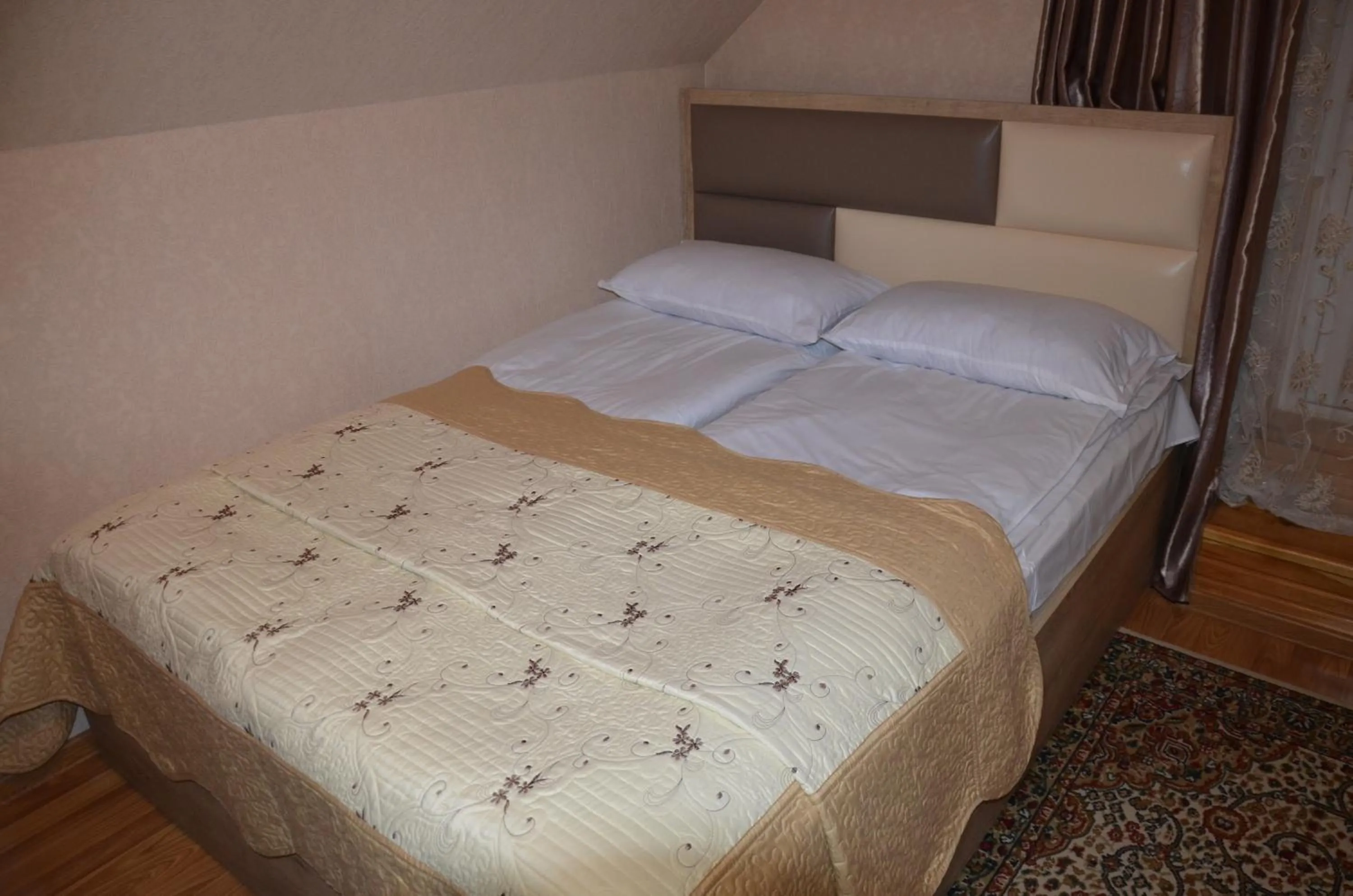 Bed in Light House Old City