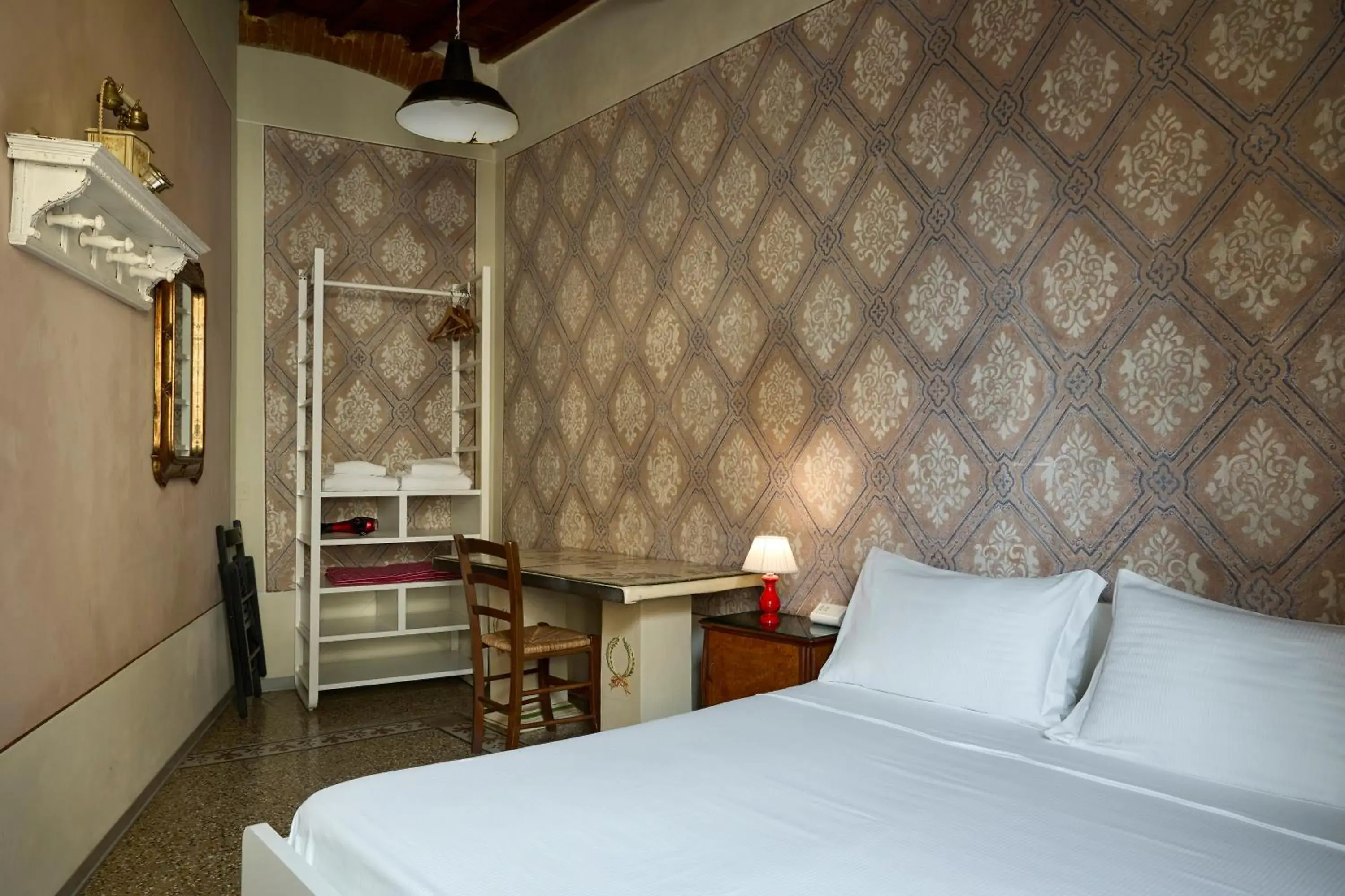 Economy Double Room in B&B Lorenzo&Lorenzo Vol.2 Economy Double Room in B&B Lorenzo&Lorenzo Vol.2