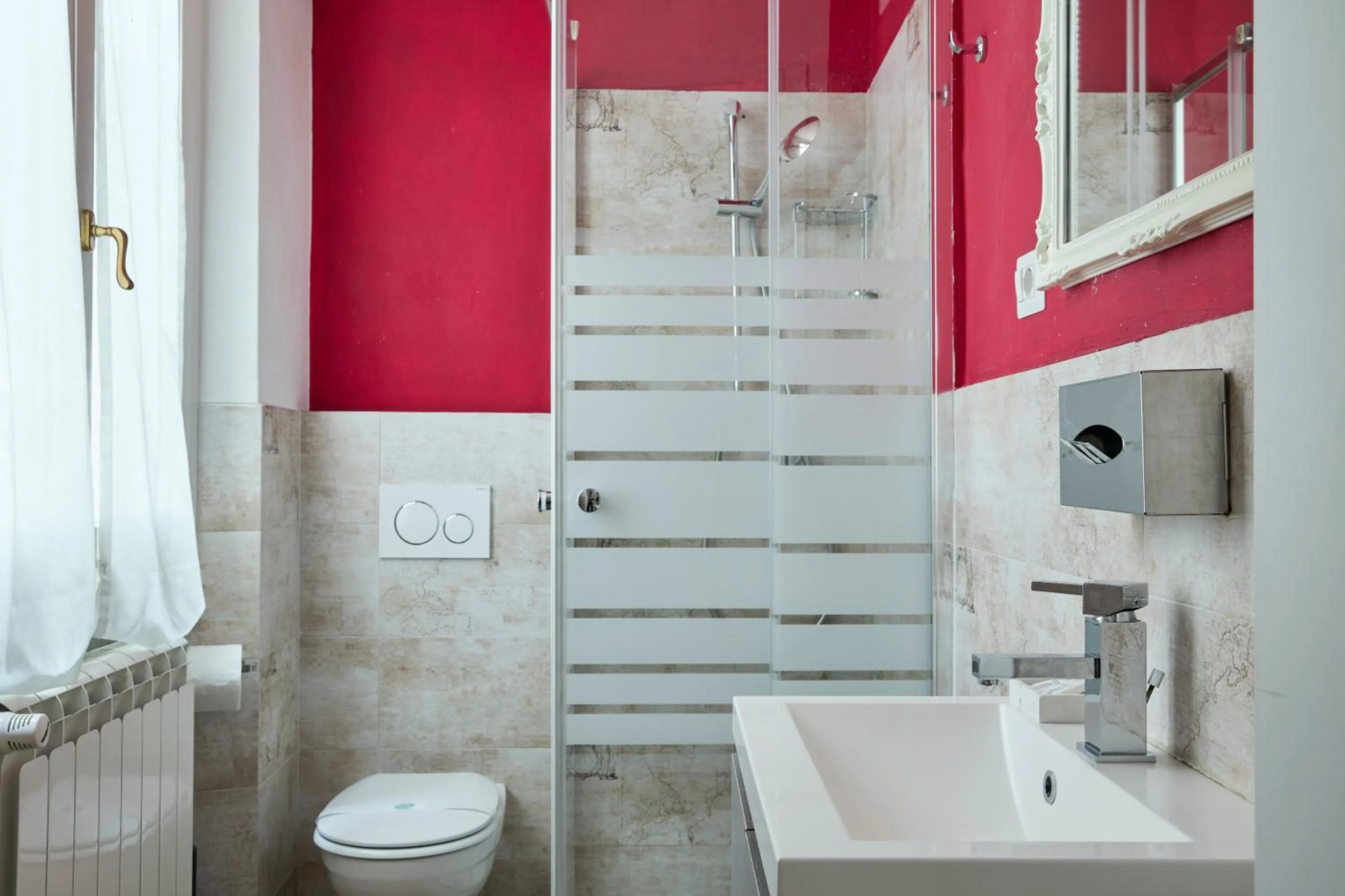 Bathroom in B&B Lorenzo&Lorenzo Vol.2