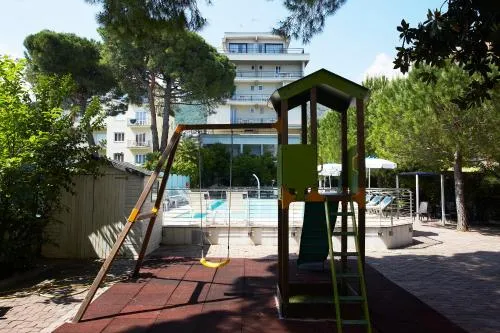 Miriam Hotel & Residence