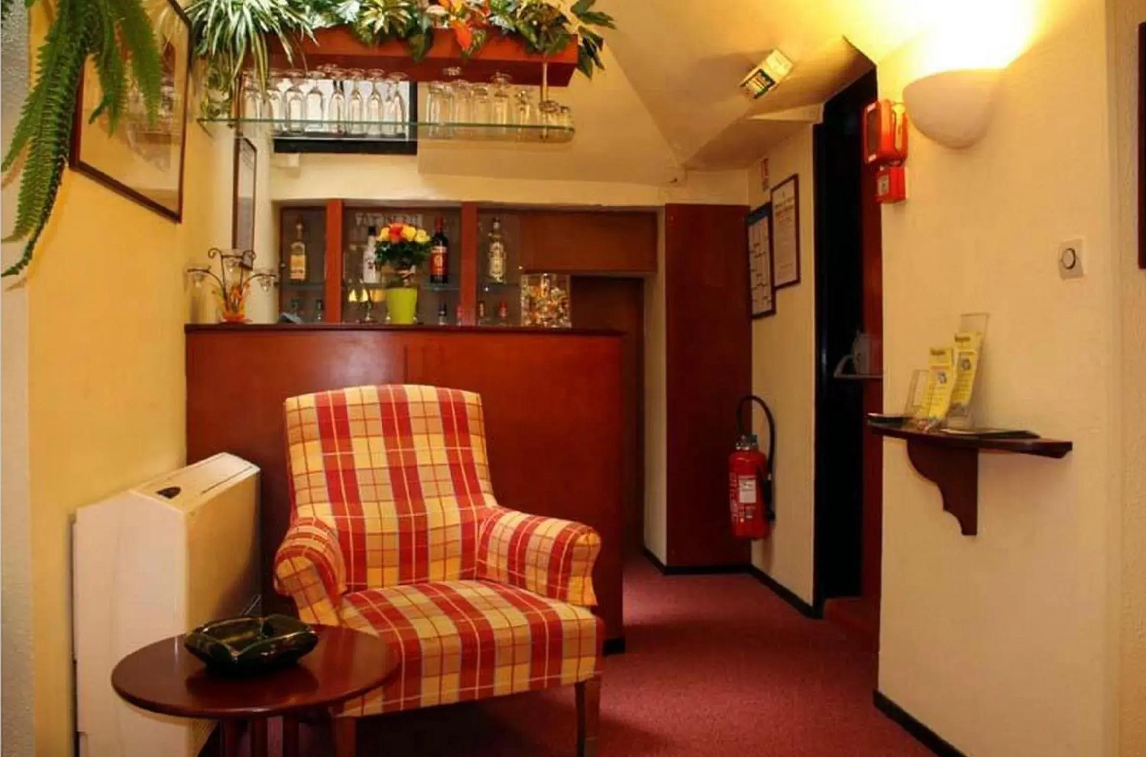 Lounge or bar in Hotel Elysée Lounge or bar in Hotel Elysée