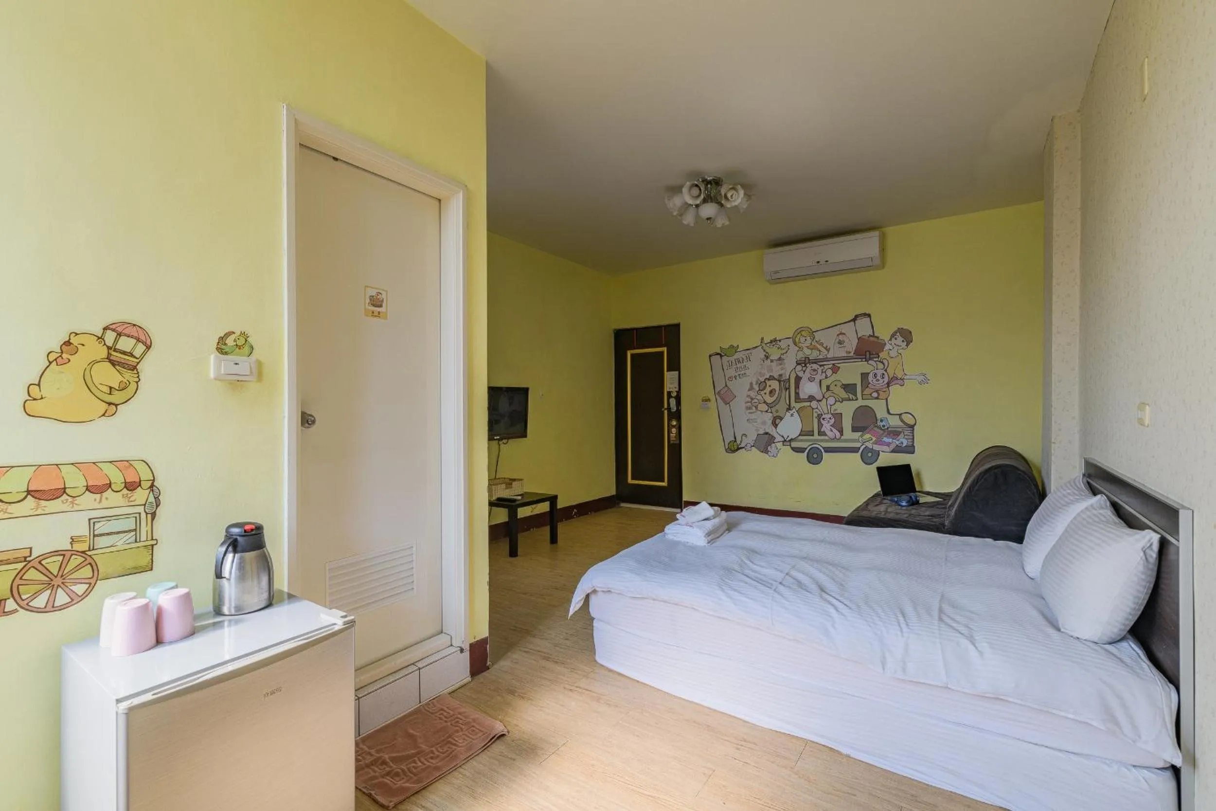 Property logo or sign, Bed in Fengjia Love I Hostel