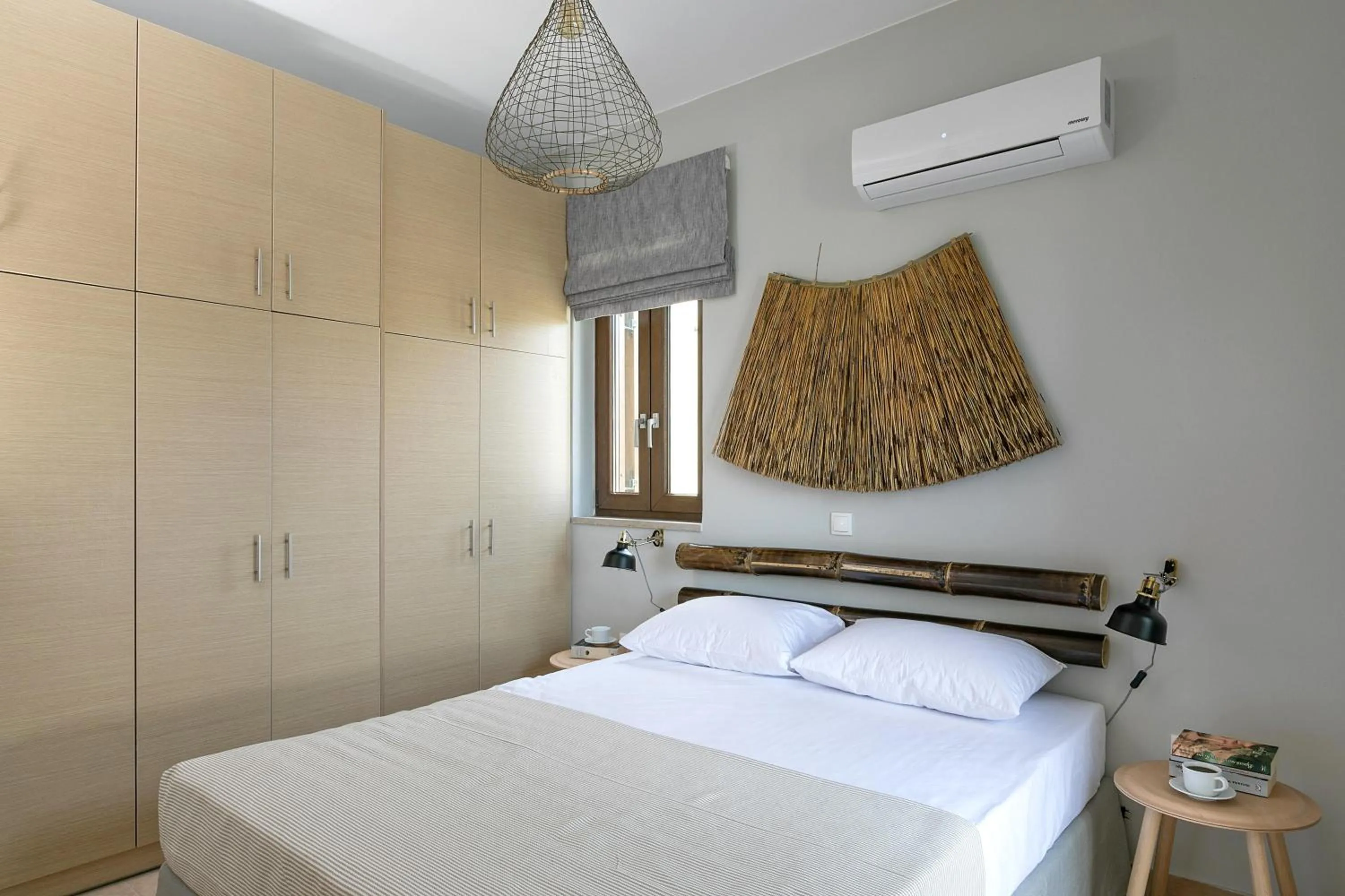 Bedroom, Bed in Syra Suites