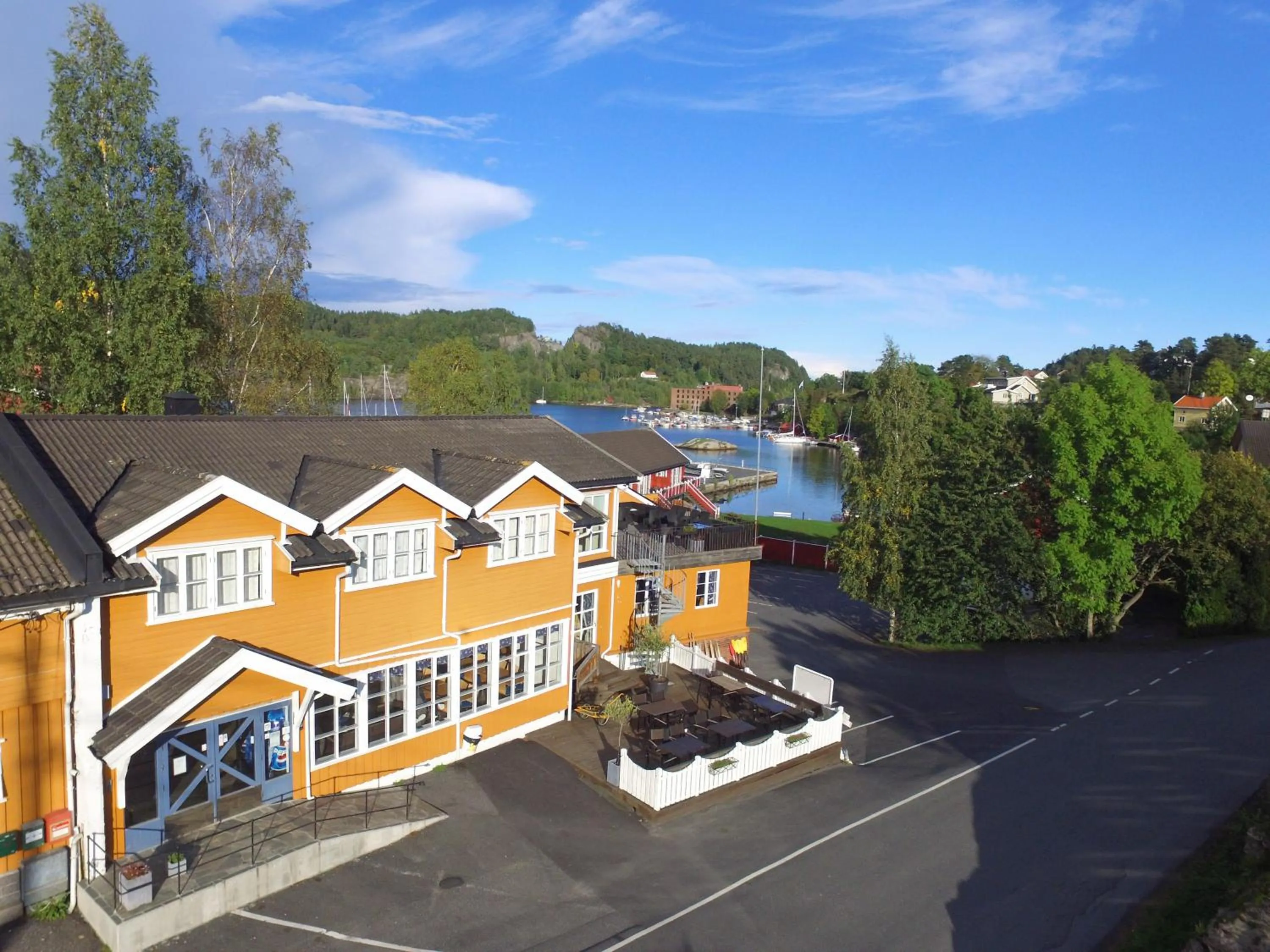 Facade/entrance in Kragerø Sportell & Apartments