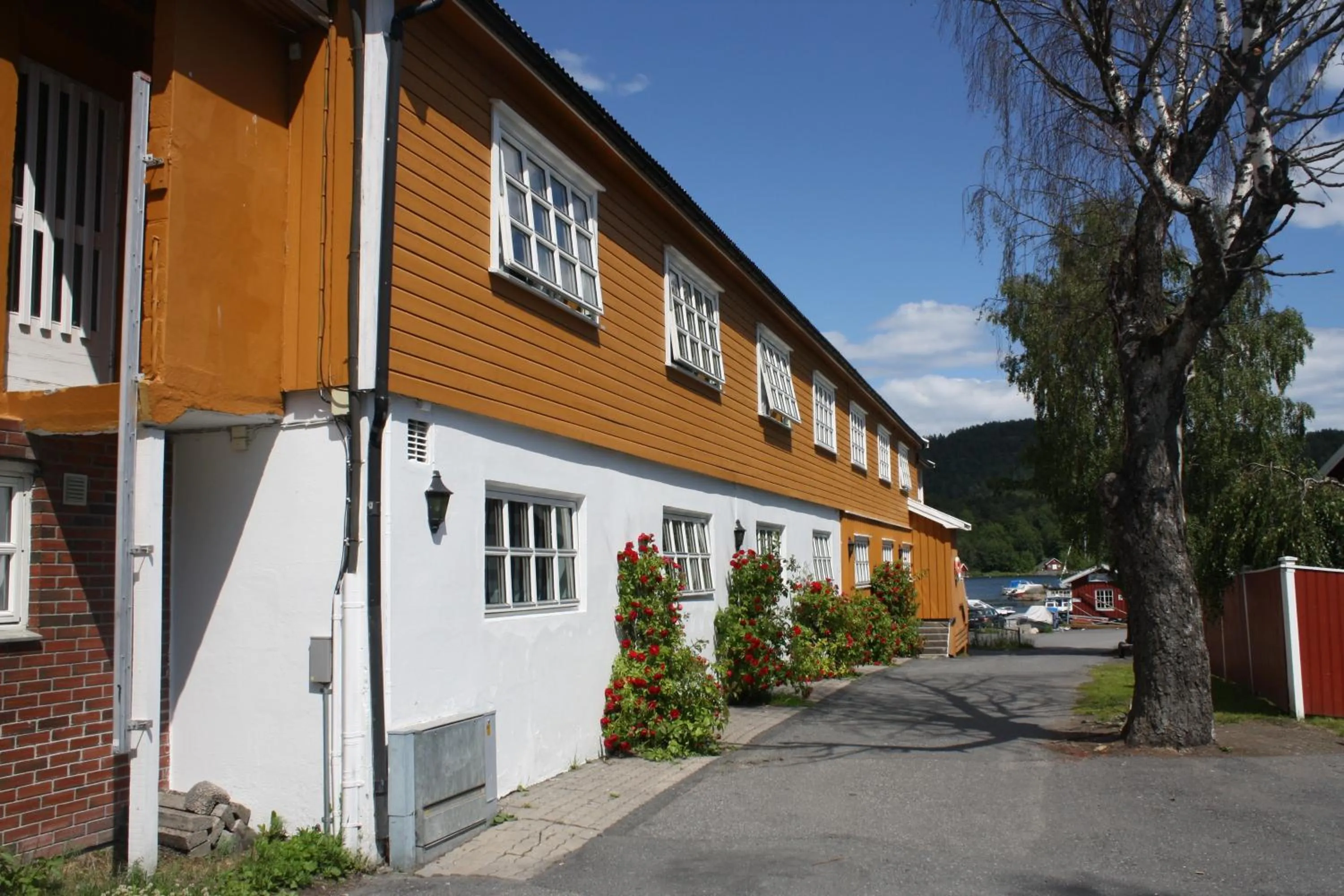 Facade/entrance in Kragerø Sportell & Apartments