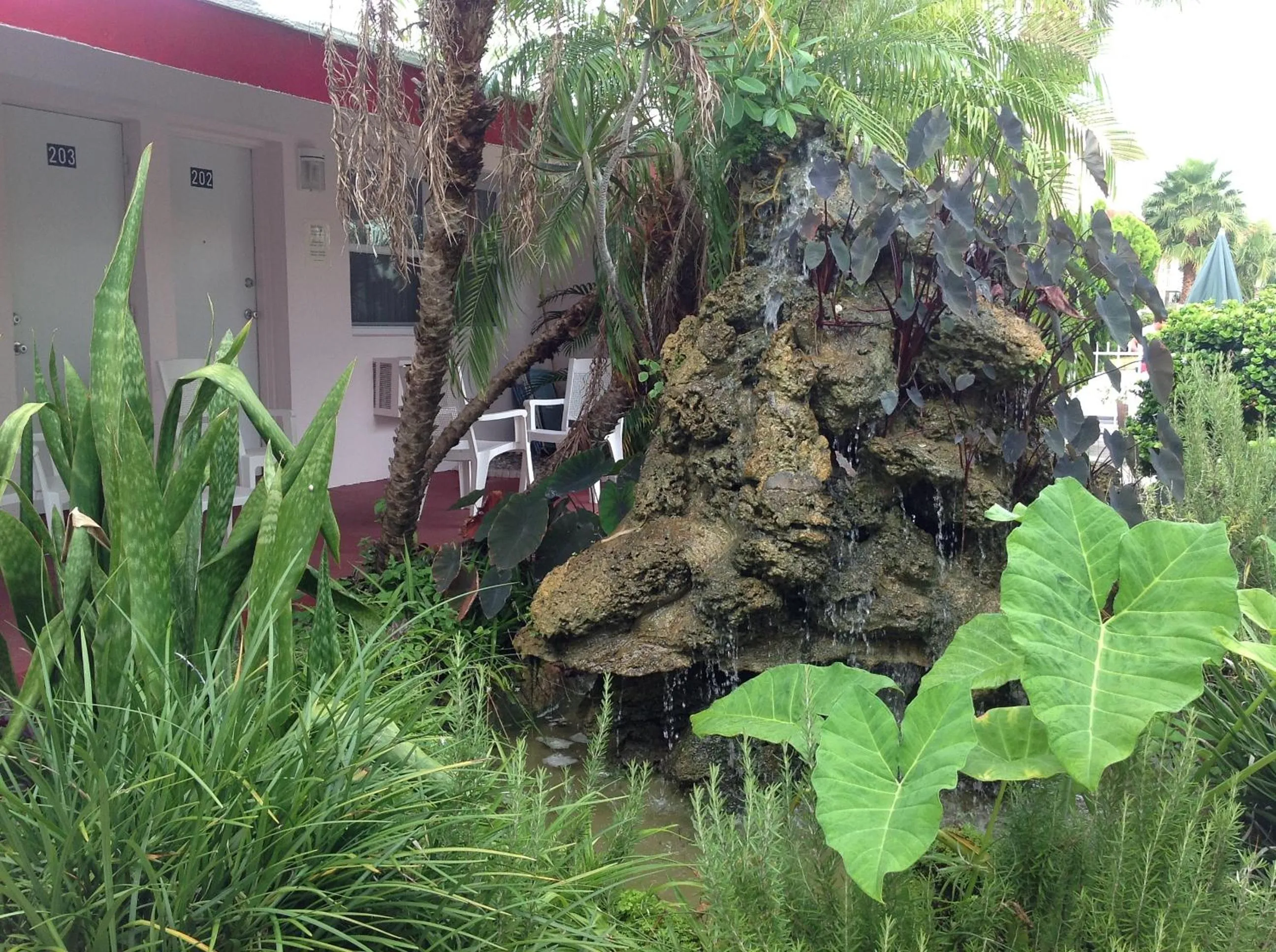 Facade/entrance in Birch Patio Motel