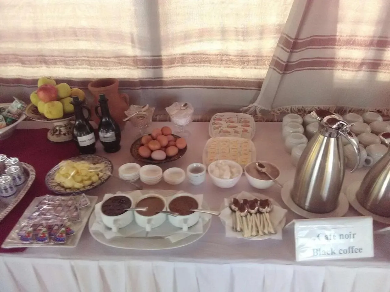 Food and drinks in Palais Des Remparts