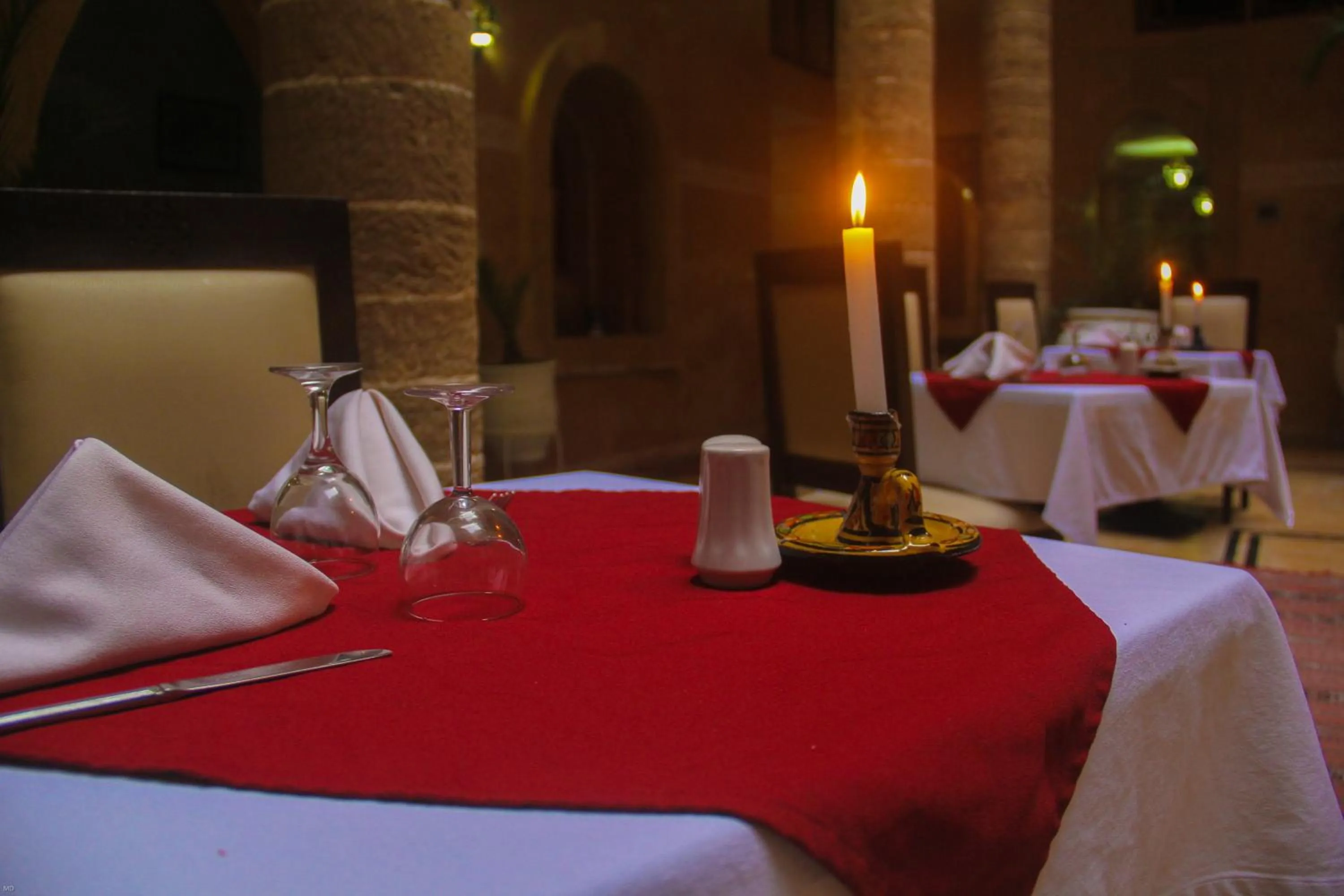 Restaurant/places to eat in Palais Des Remparts