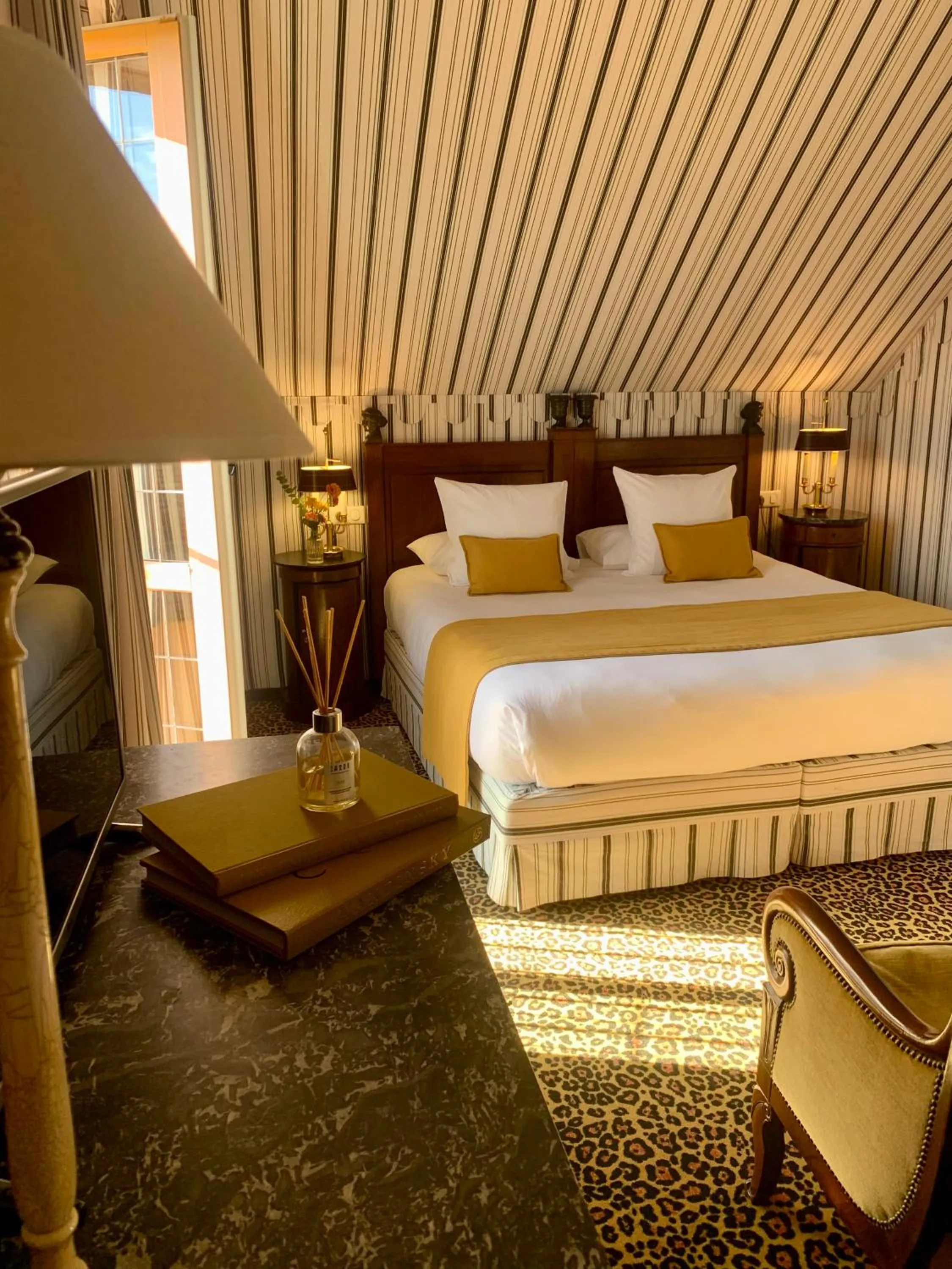 Photo of the whole room, Bed in Hôtel du Domaine de La Groirie - Le Mans