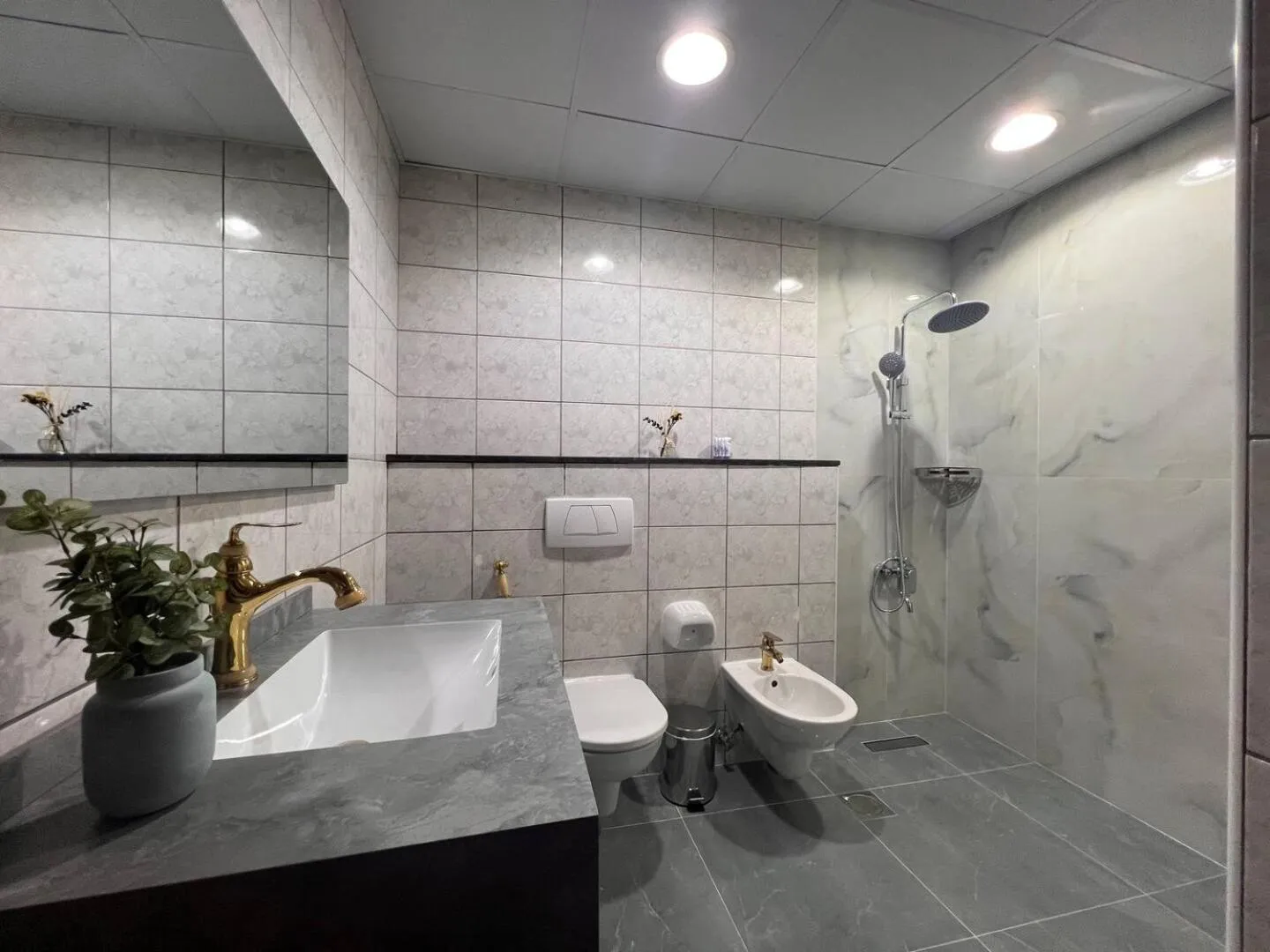 Views To Feed Your Soul On 60th Floor