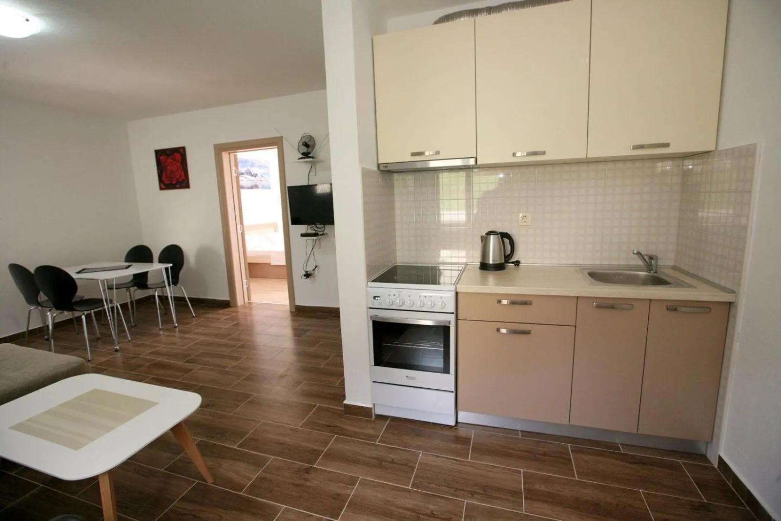 Photo of the whole room in Ruža Apartments Sea View