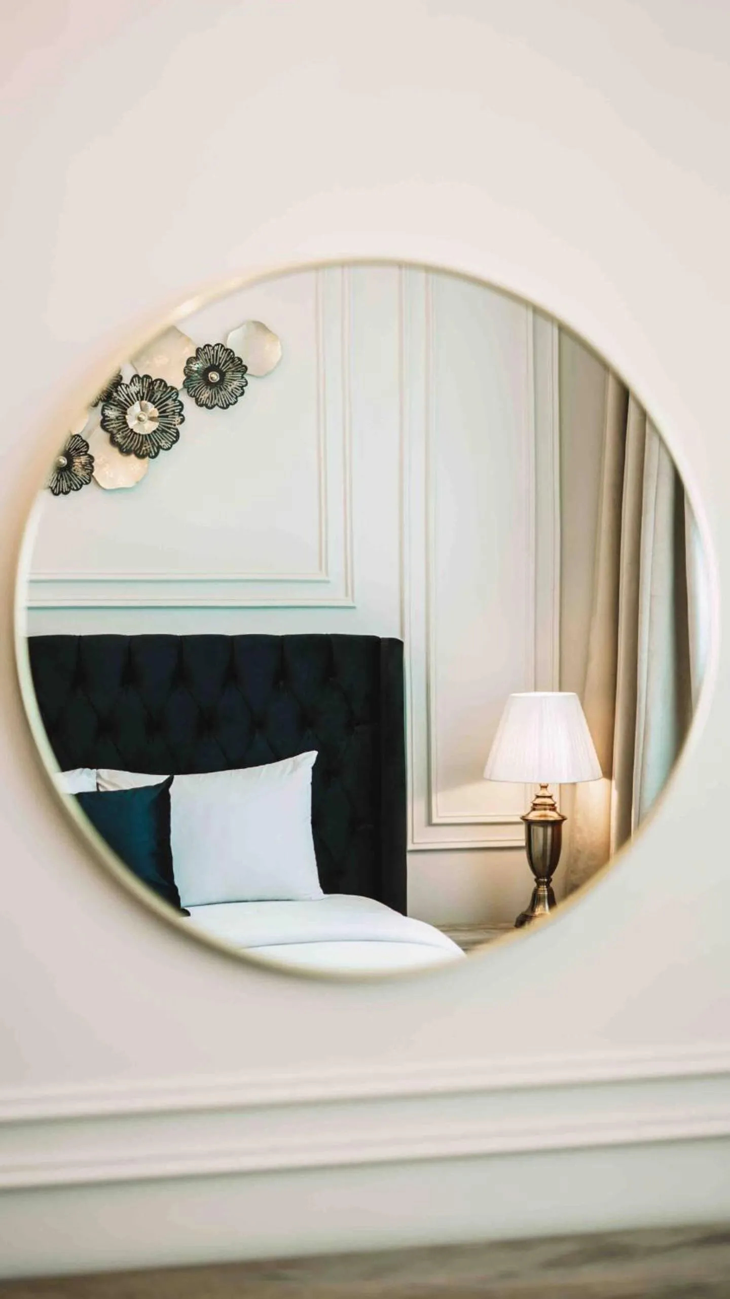 Gorgeous City And Sea Views From A High-rise Suite