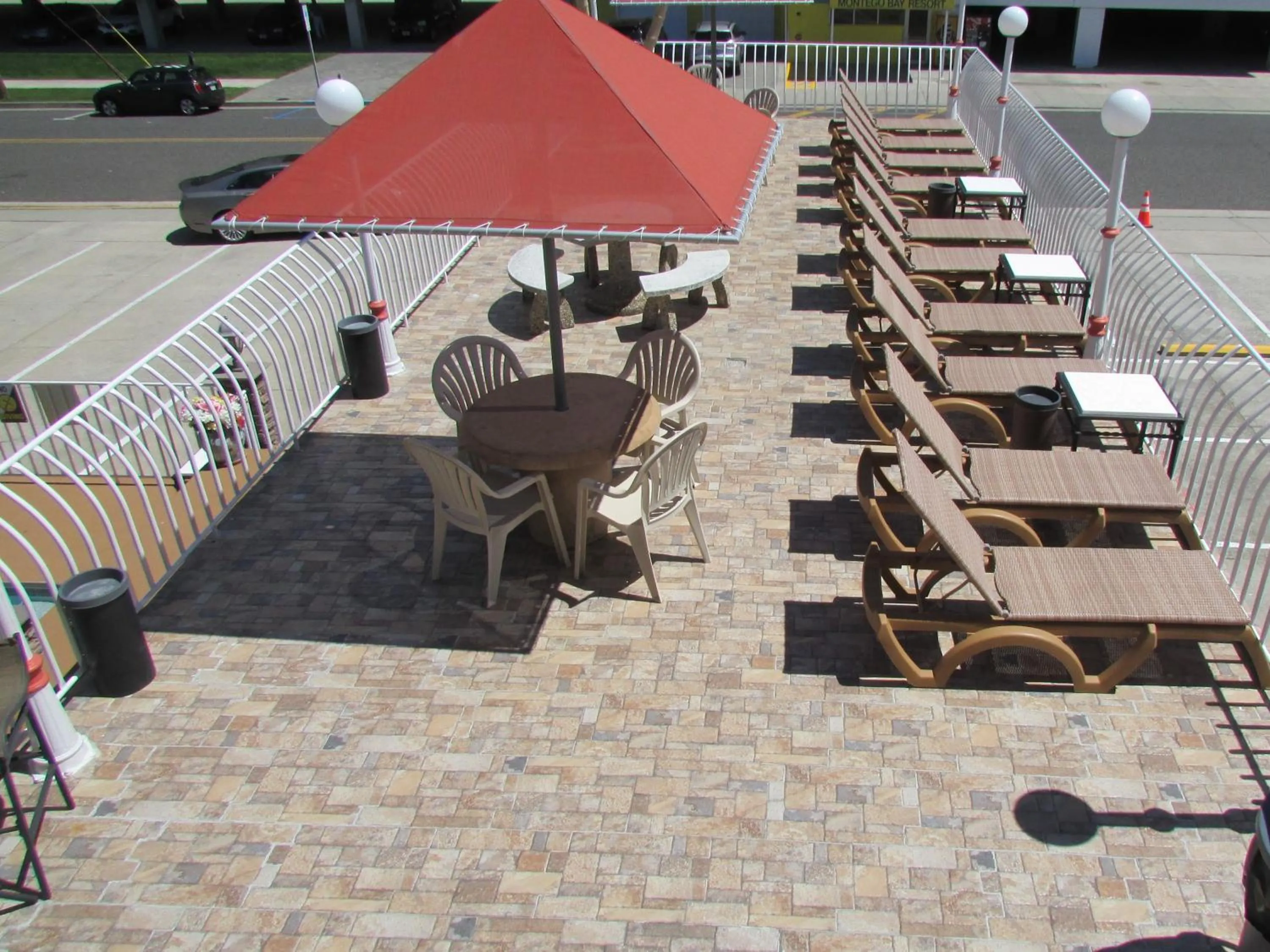 Area and facilities in Sahara Motel