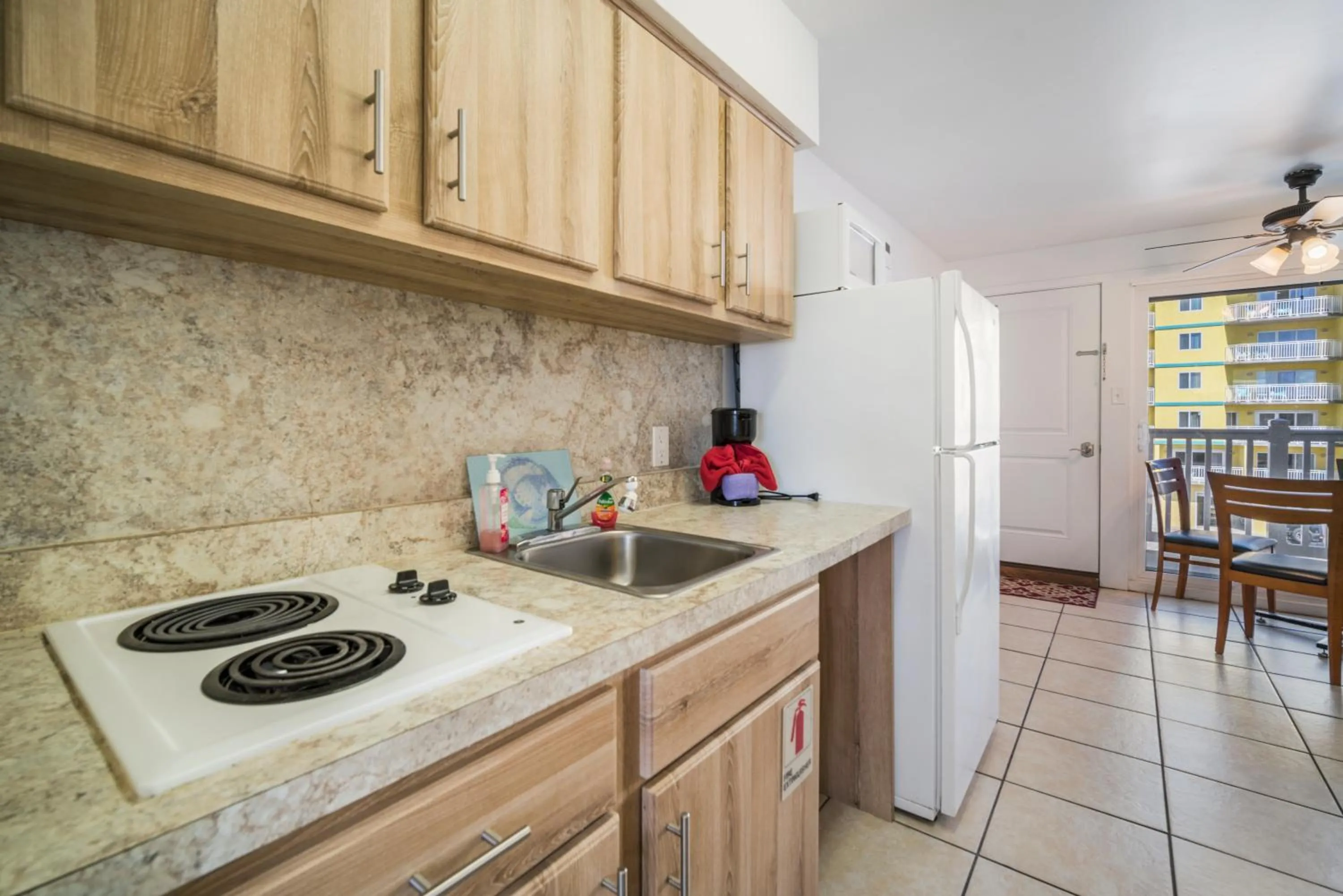 Kitchen or kitchenette in Sahara Motel