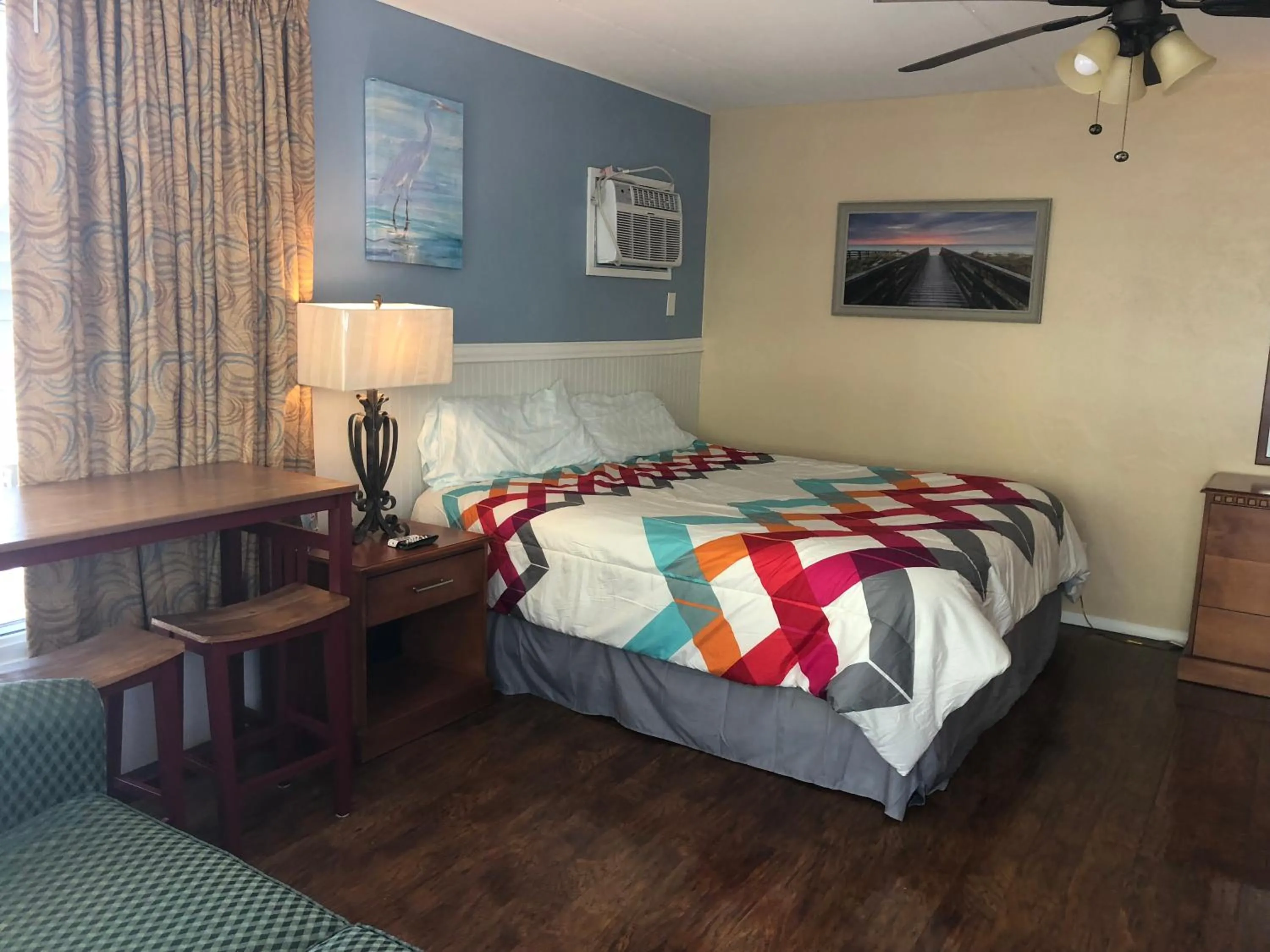 Bed in Sahara Motel