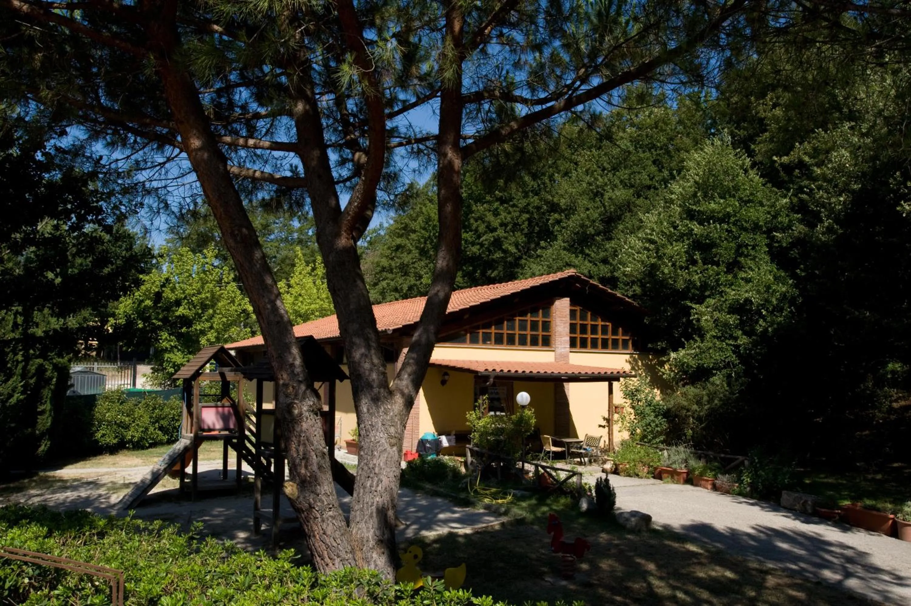 Garden in hu I Pini village