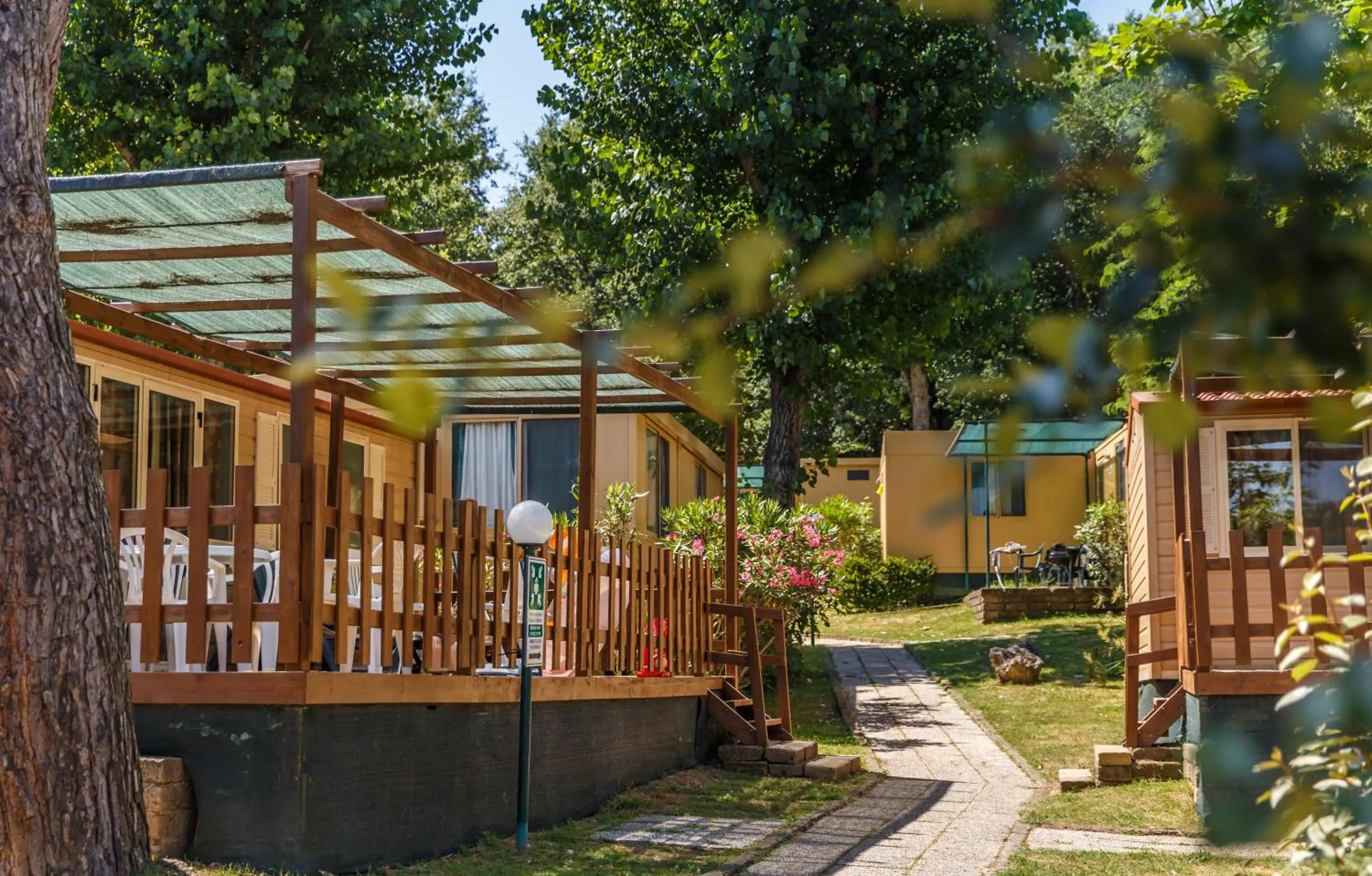 Street view in hu I Pini village