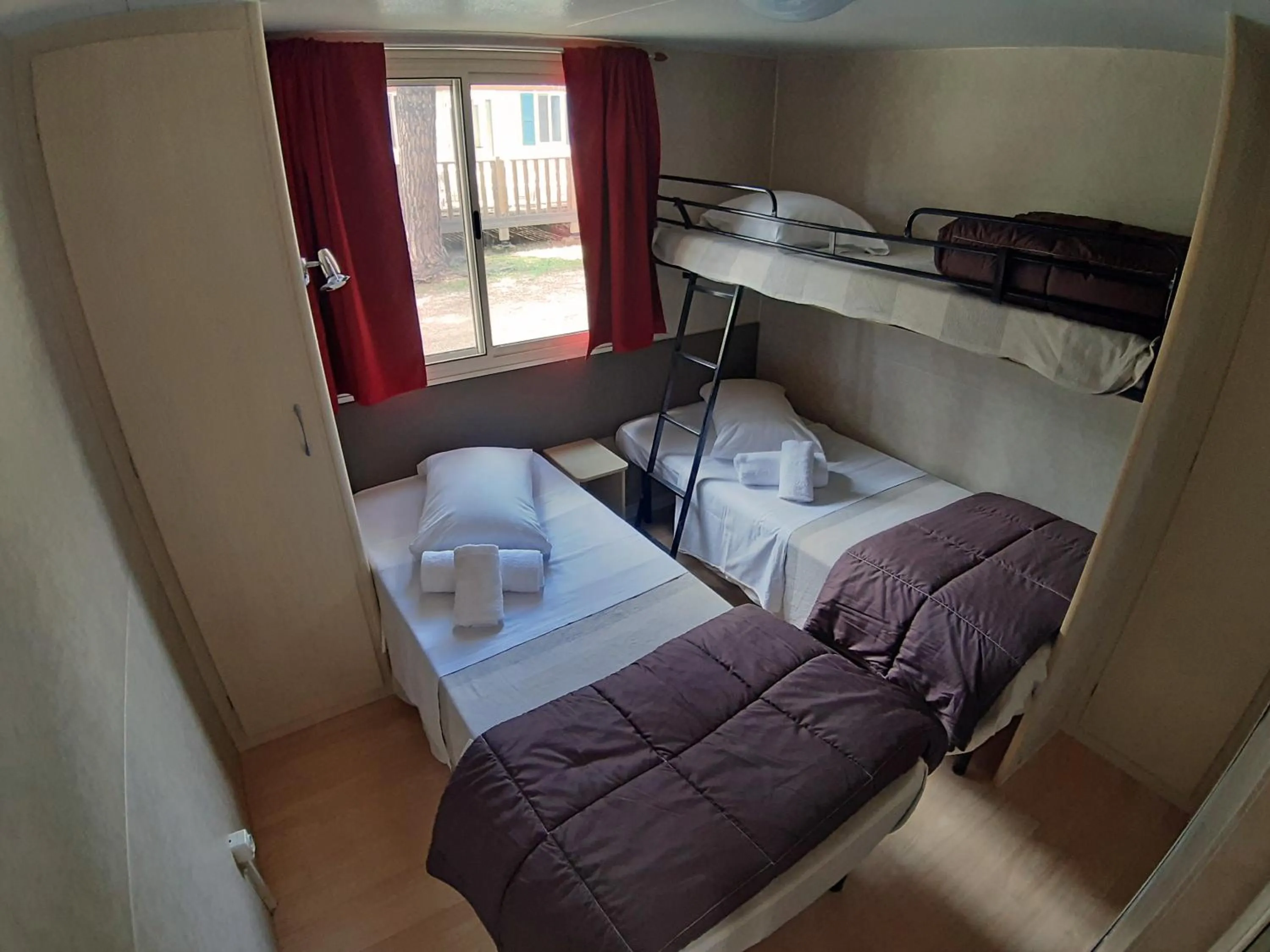 Bed in hu I Pini village