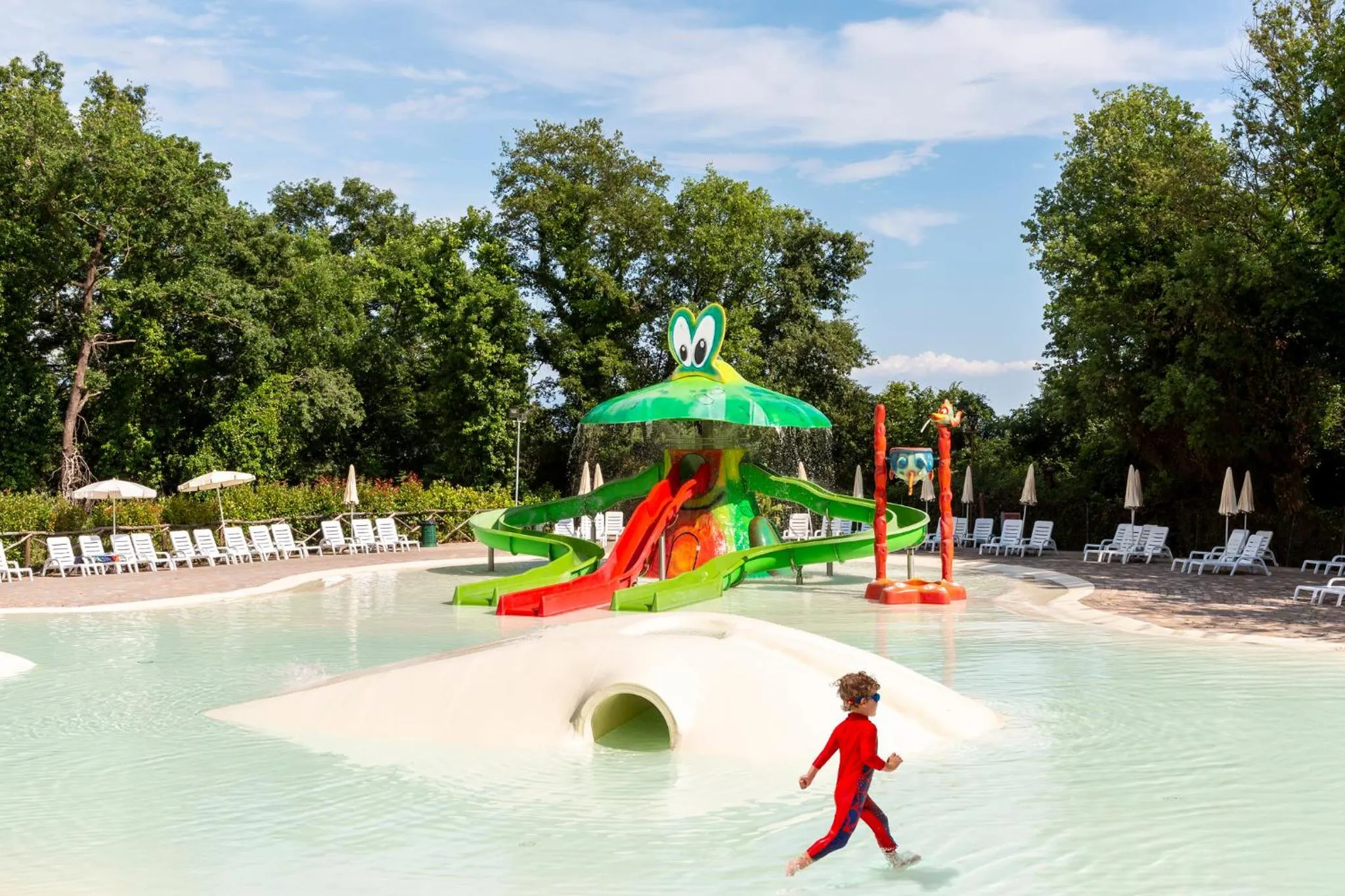 Pool view in hu I Pini village