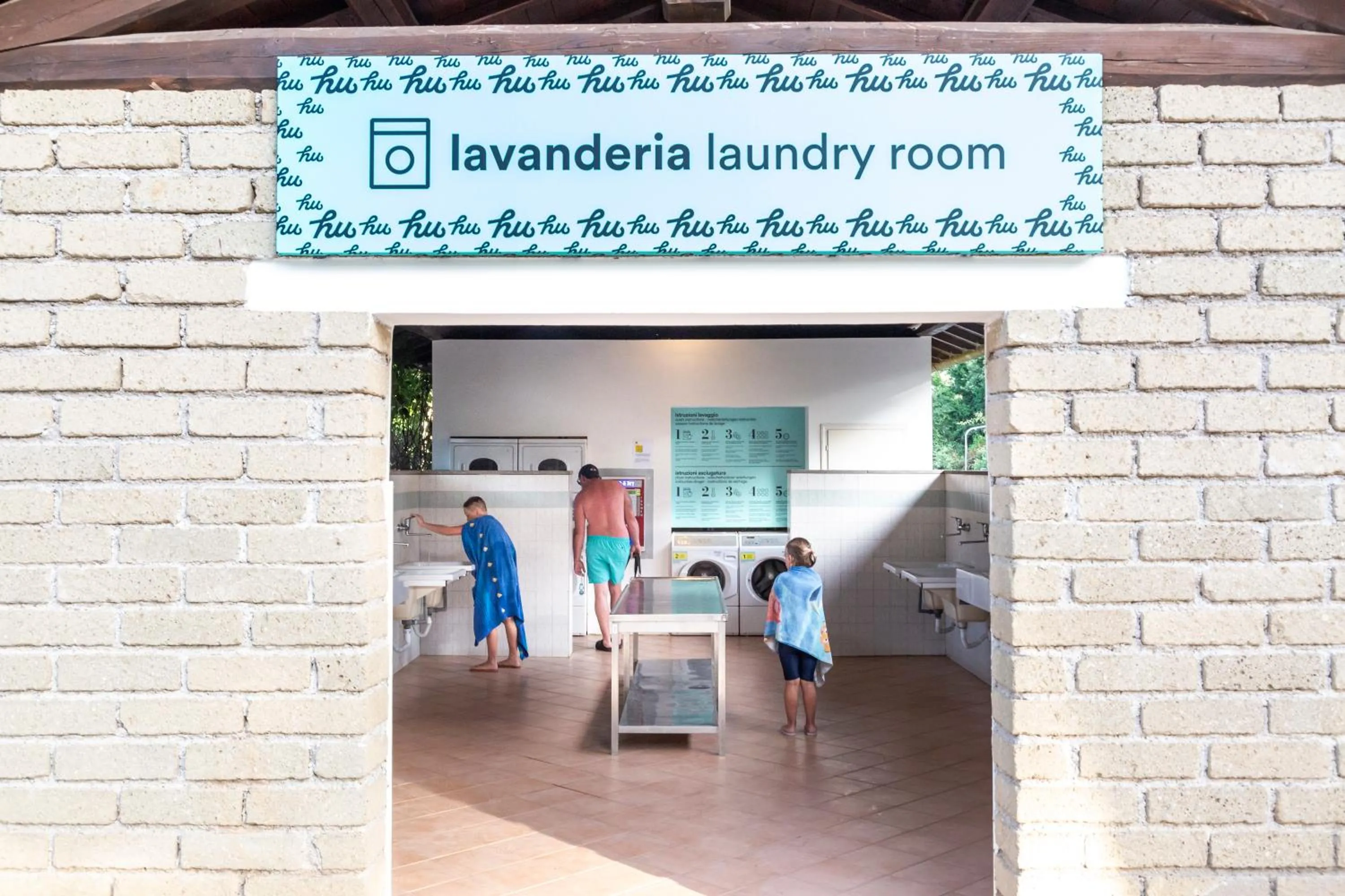 laundry in hu I Pini village