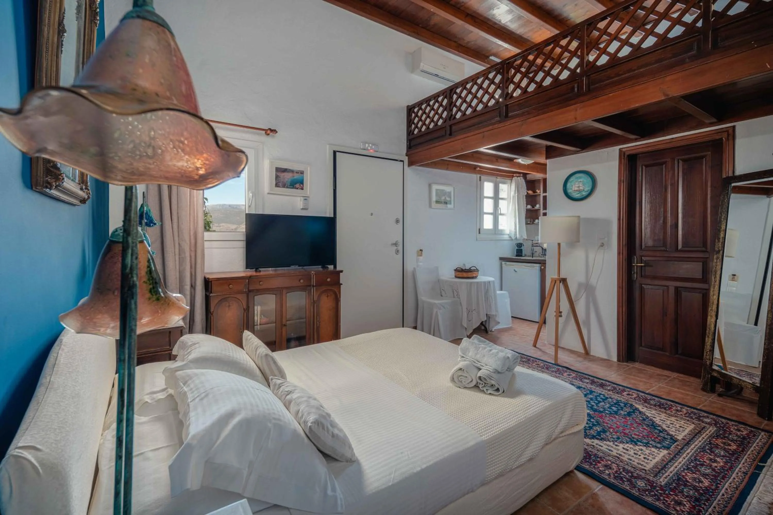 Photo of the whole room, Bed in Studios Kilindra