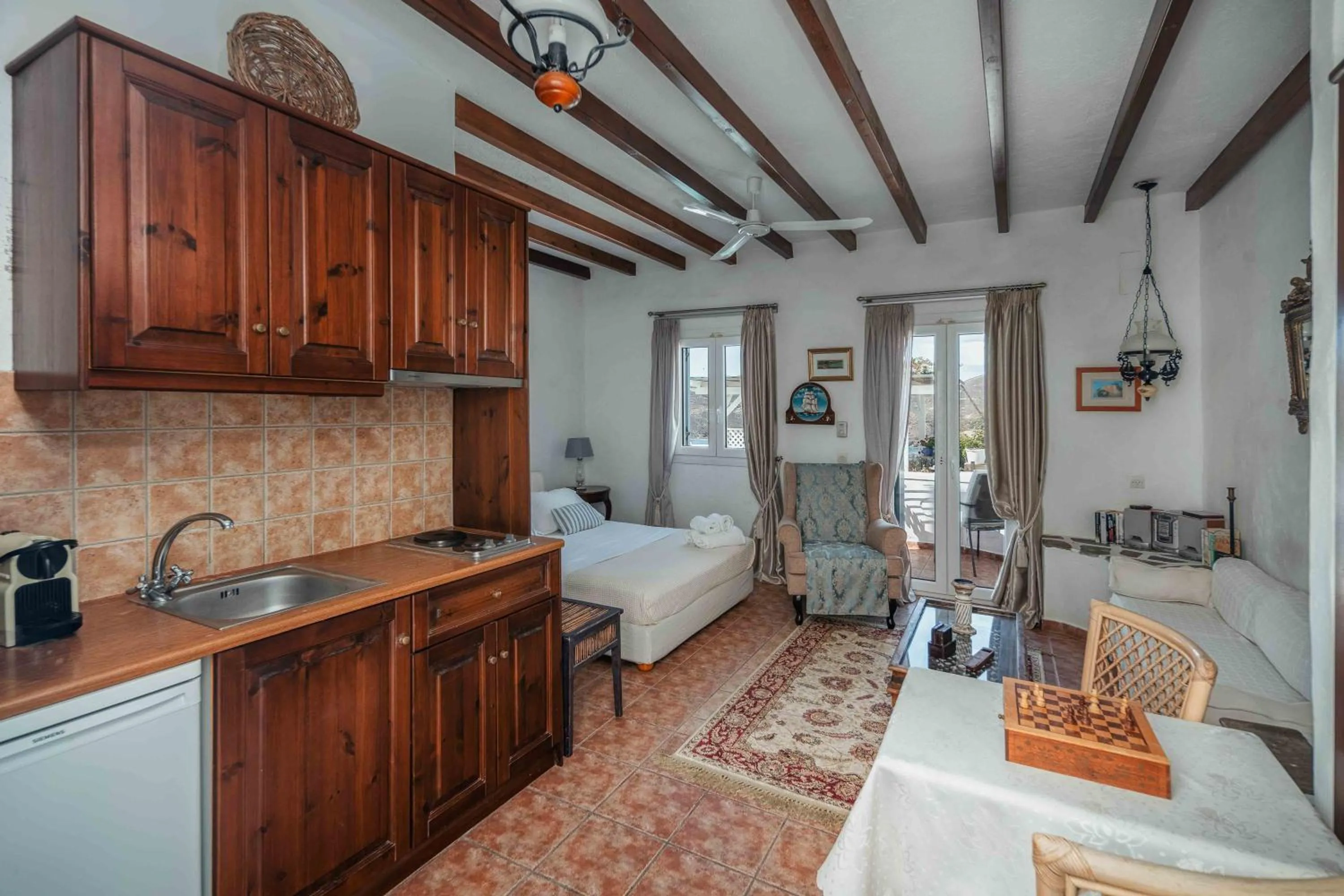 Photo of the whole room, Bed in Studios Kilindra