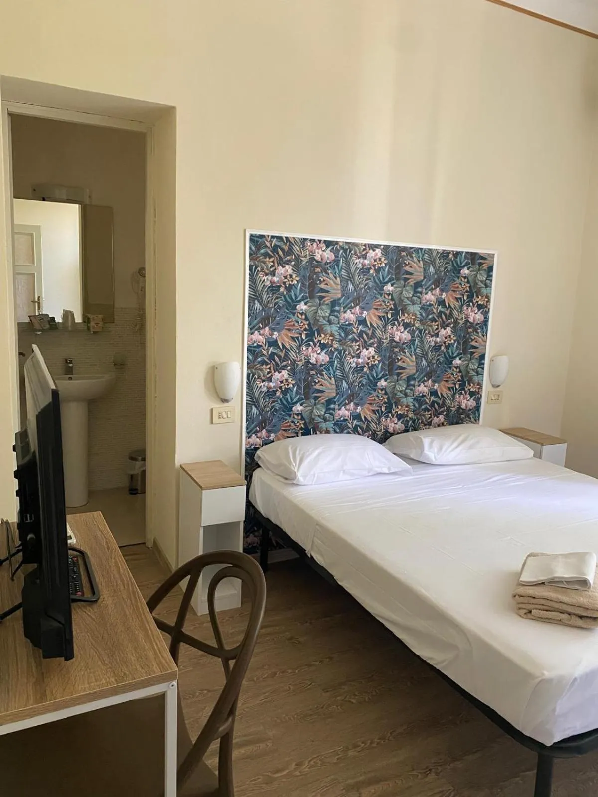 Bed in Hotel Stipino