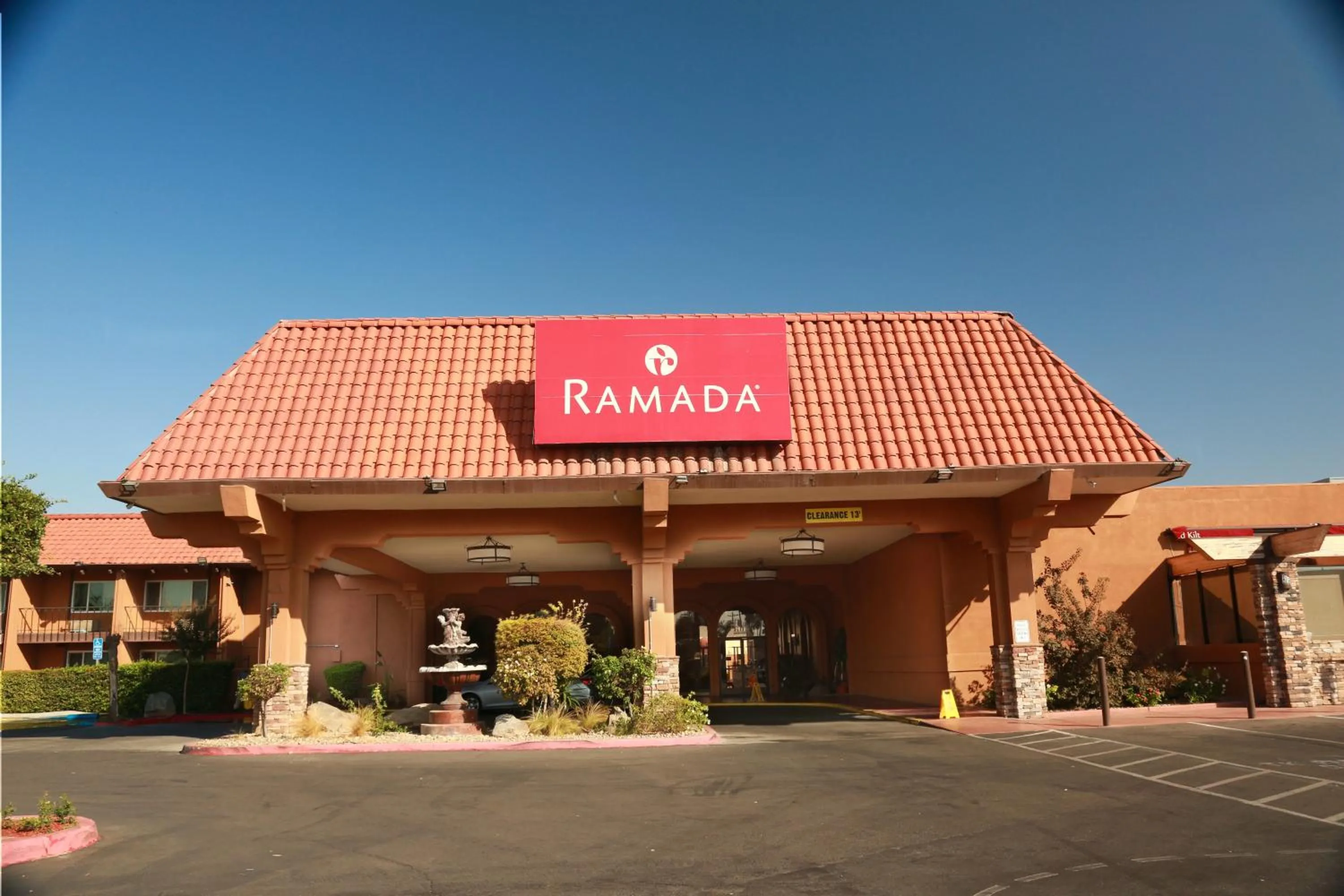 Property building in Ramada by Wyndham Fresno North