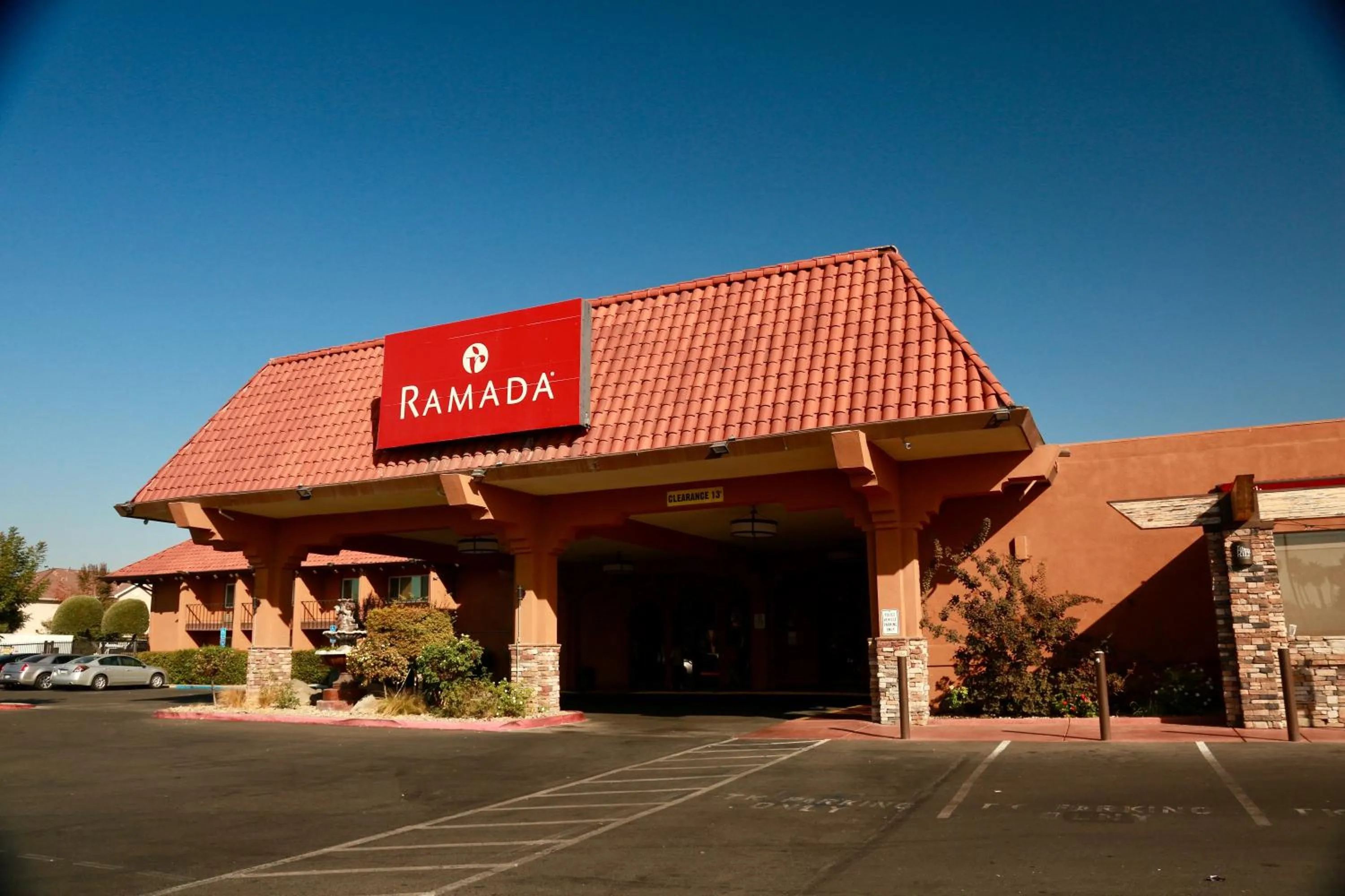 Property building in Ramada by Wyndham Fresno North