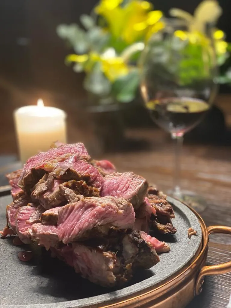 Restaurant/places to eat in Villa Miravalle