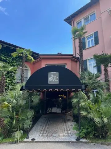 Property building in Villa Miravalle