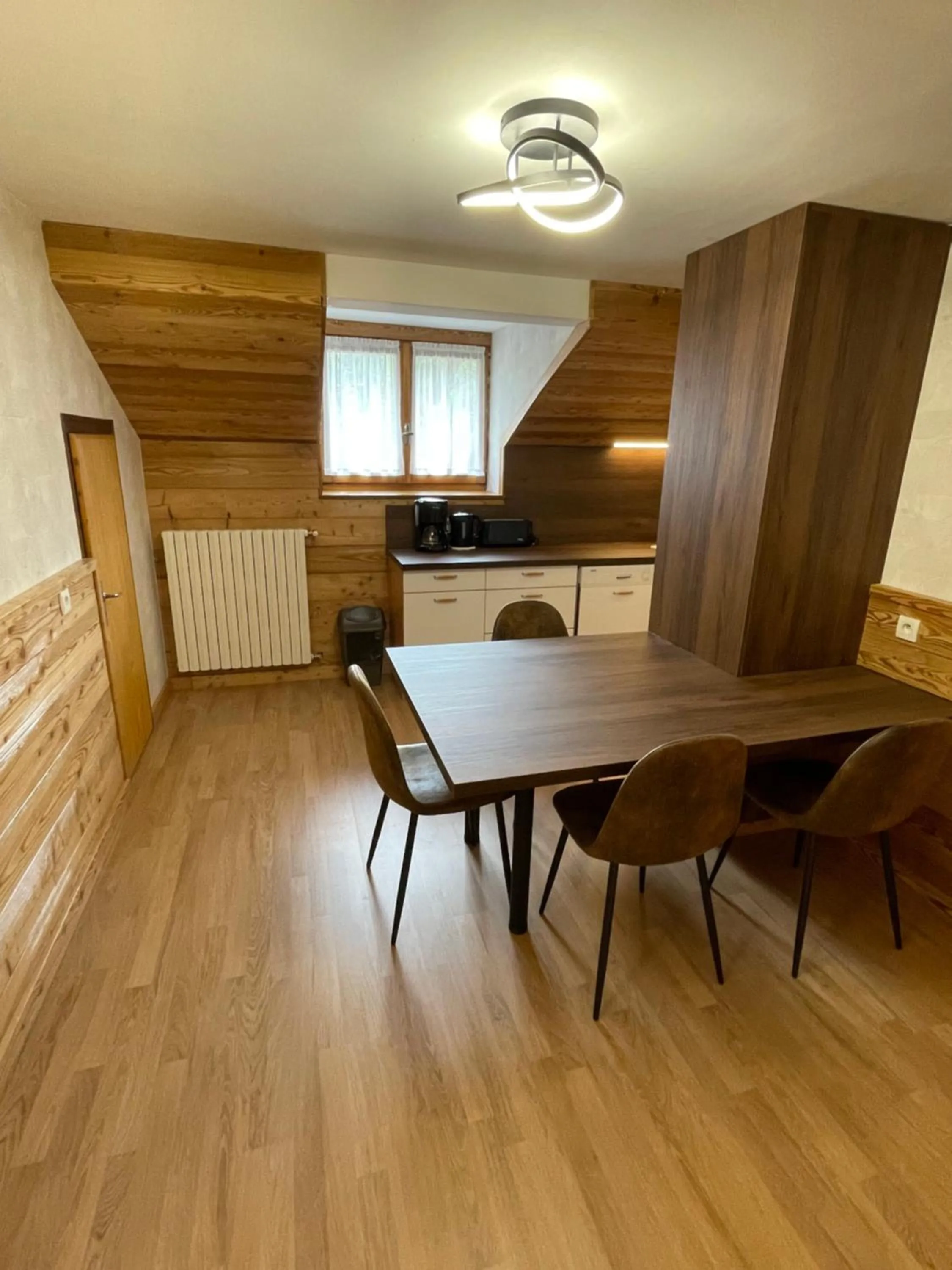 Kitchen or kitchenette in Logis Hotel & Spa Beau-Site