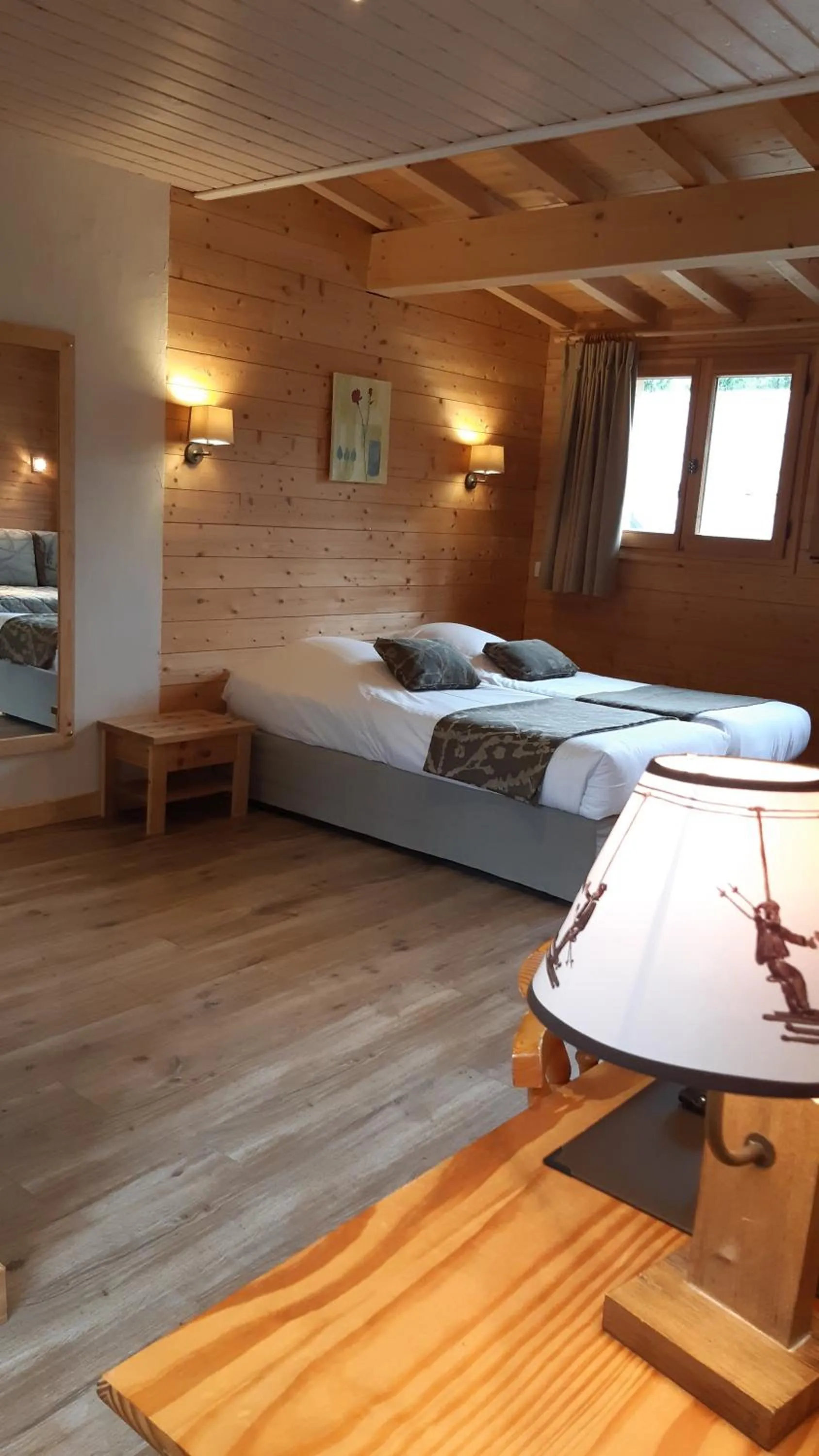 Bedroom, Bed in Logis Hotel & Spa Beau-Site