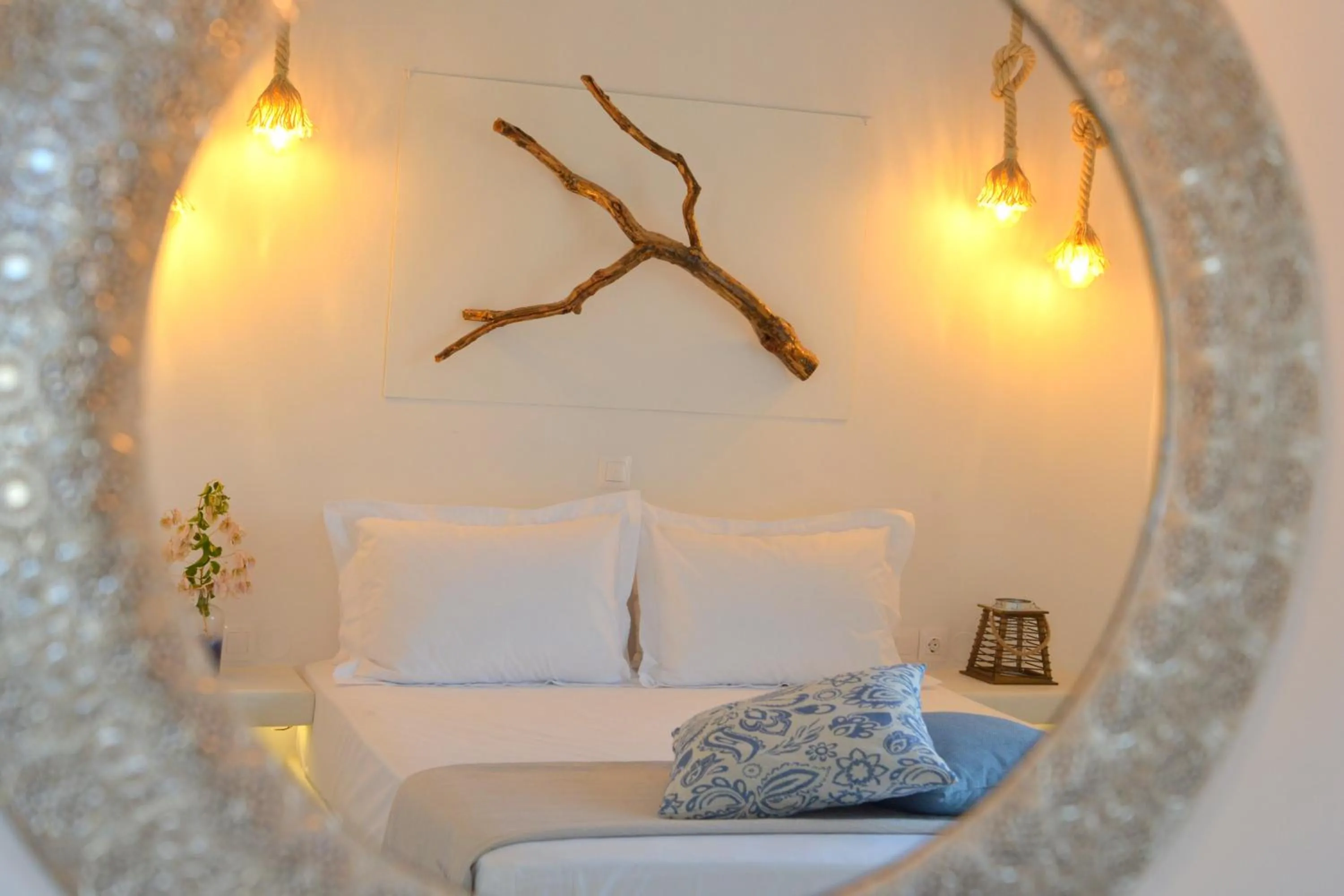 Bed in Hawk Stone
