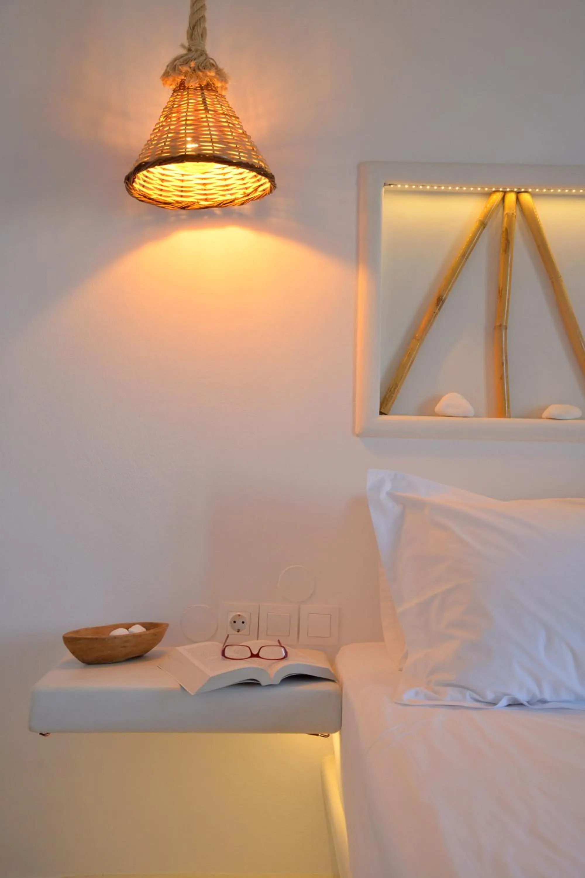 Bed in Hawk Stone