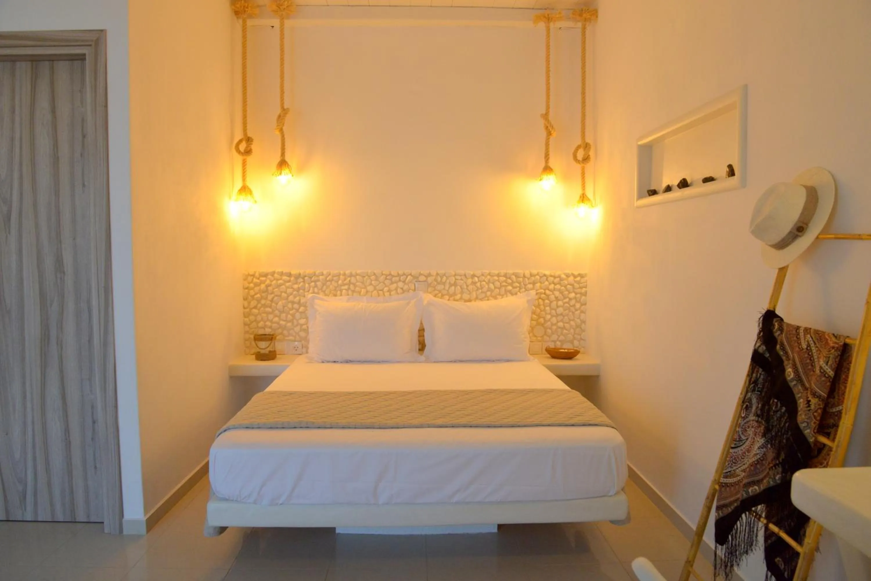 Bed in Hawk Stone