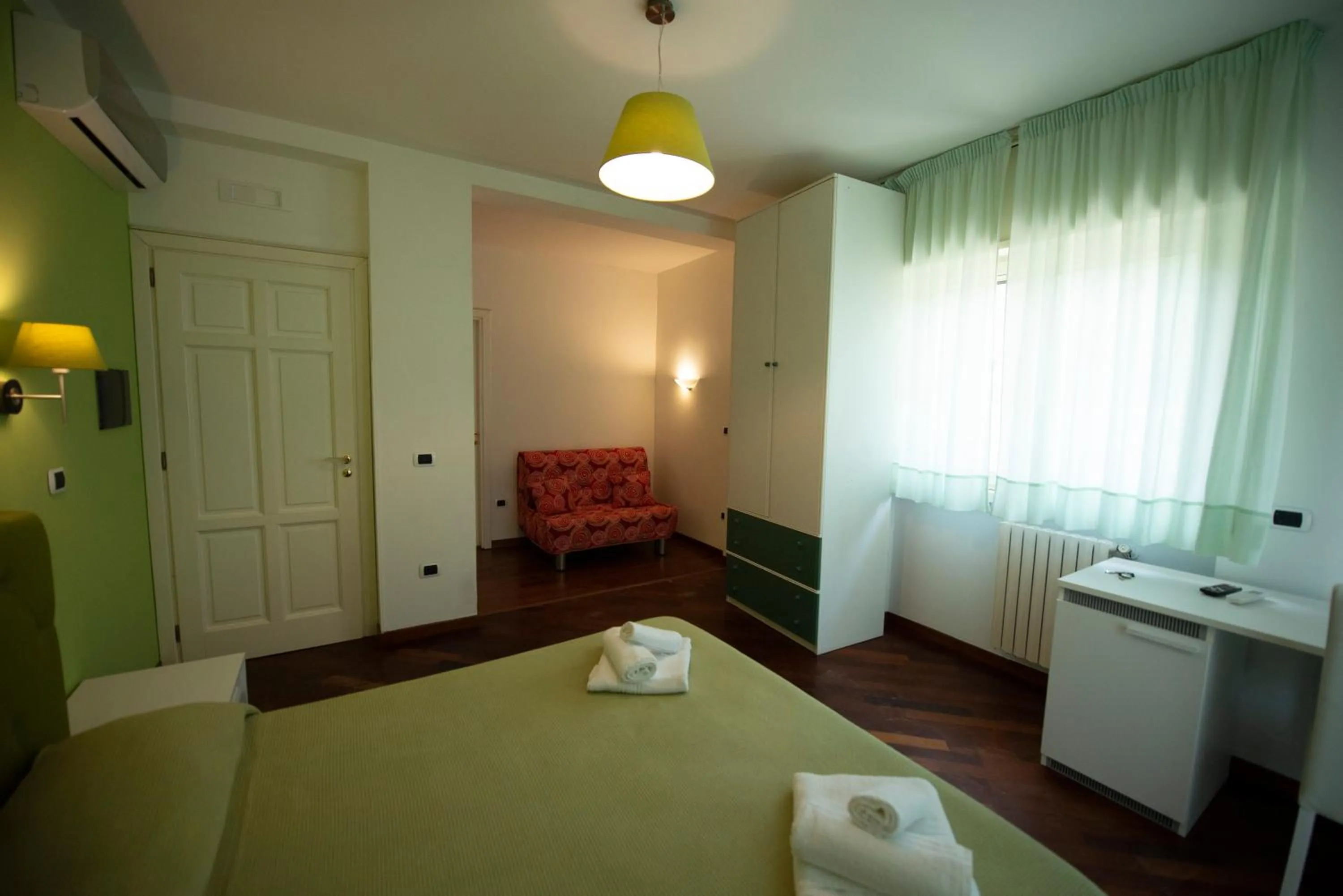 Bedroom, Bed in Passo del Cavaliere