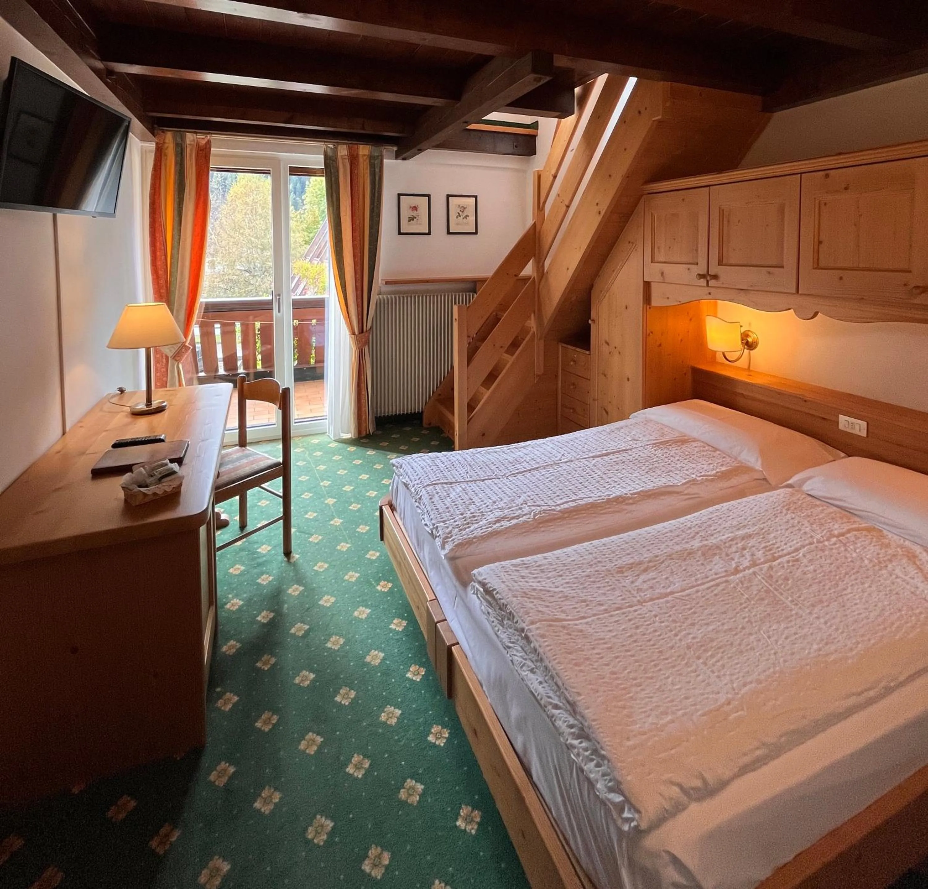 Bedroom, Bed in Centro Pineta Family Hotel & Wellness