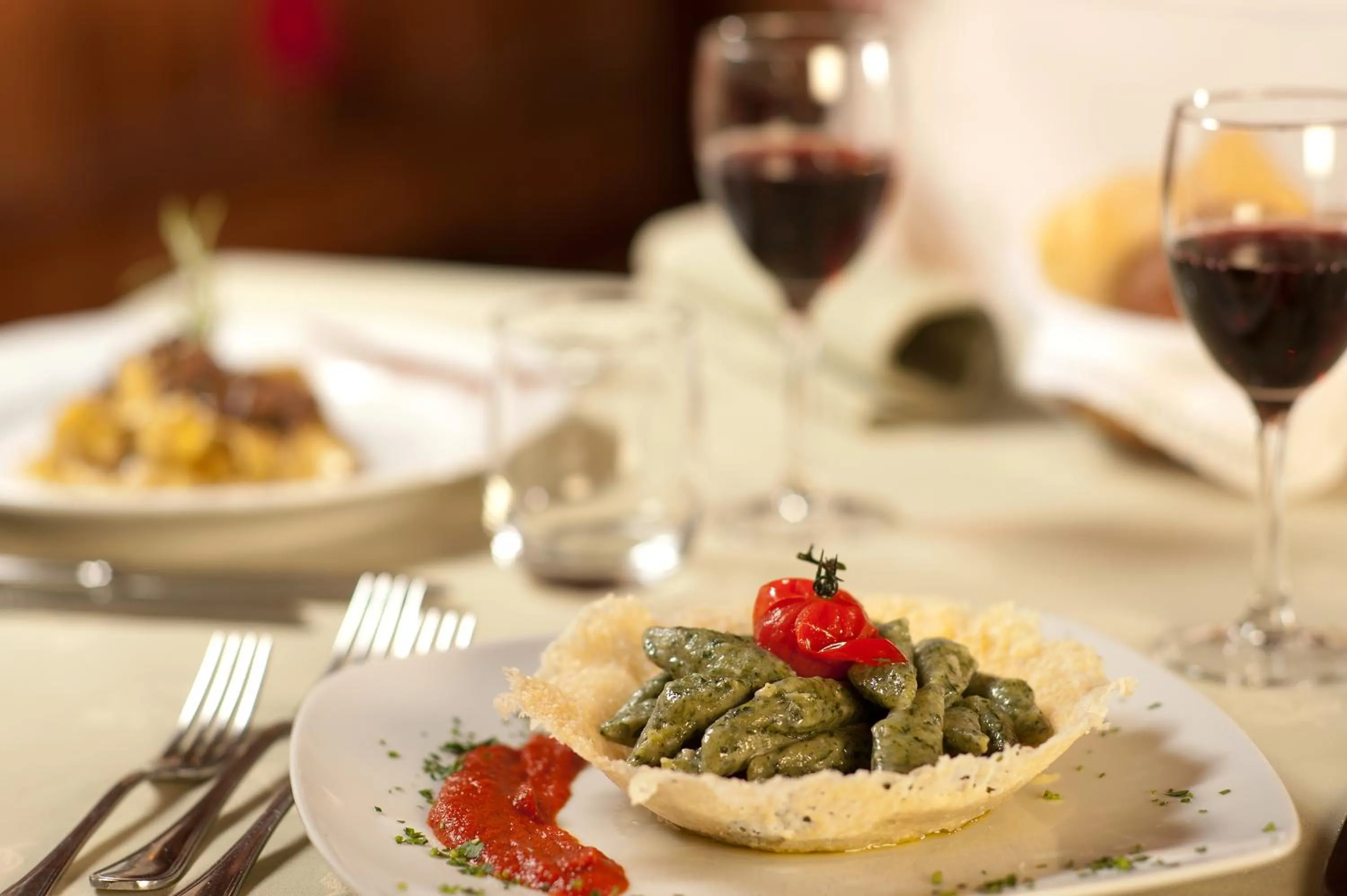 Meals in Centro Pineta Family Hotel & Wellness