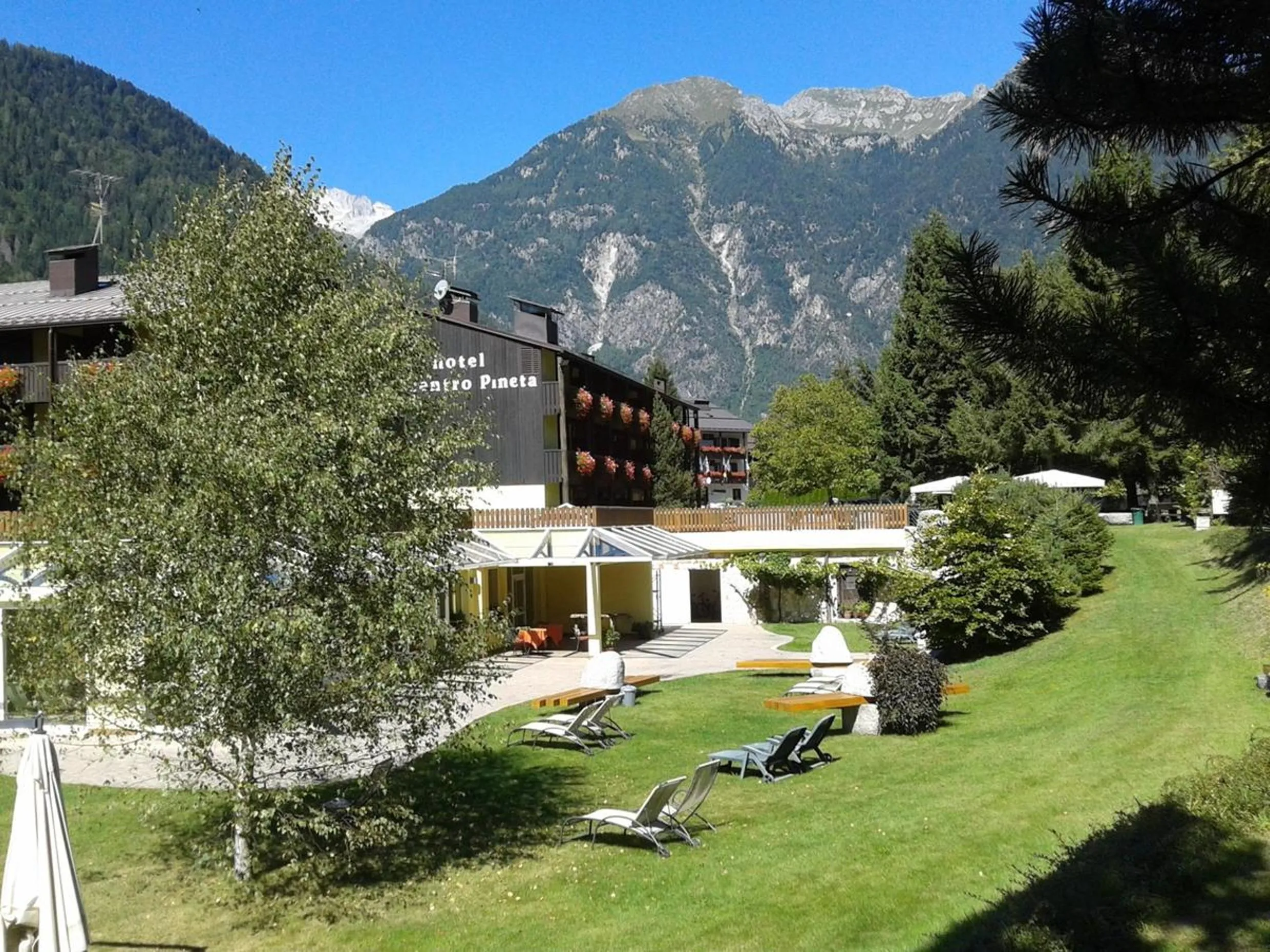 Garden in Centro Pineta Family Hotel & Wellness