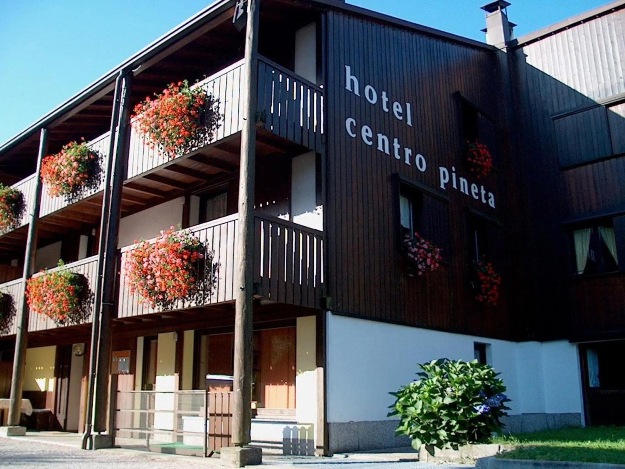 Facade/entrance in Centro Pineta Family Hotel & Wellness