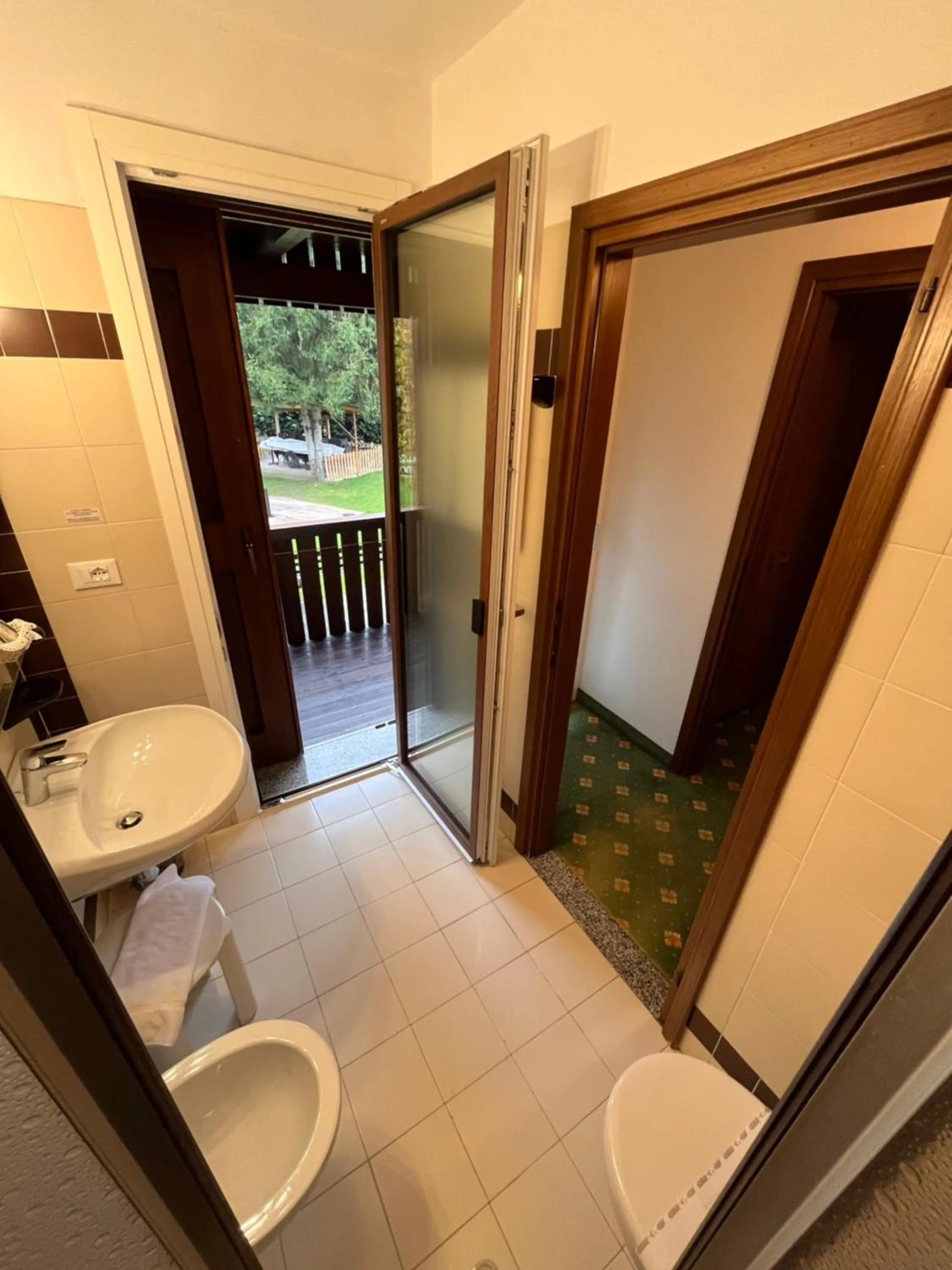 Bathroom in Centro Pineta Family Hotel & Wellness