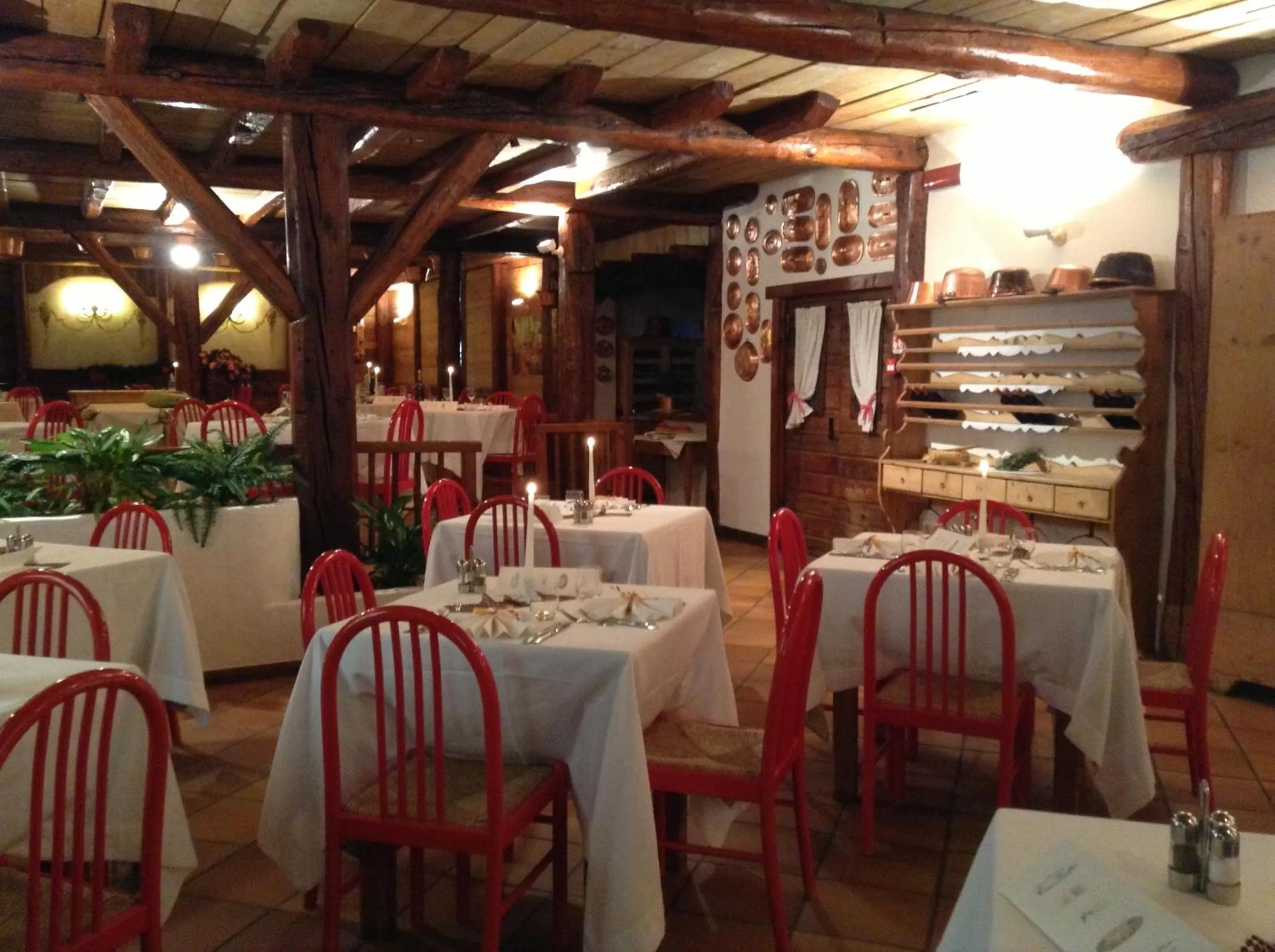 Restaurant/places to eat in Centro Pineta Family Hotel & Wellness